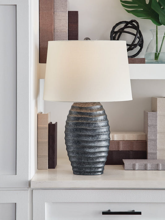 Caronick Poly Table Lamp (2/CN) Signature Design by Ashley®