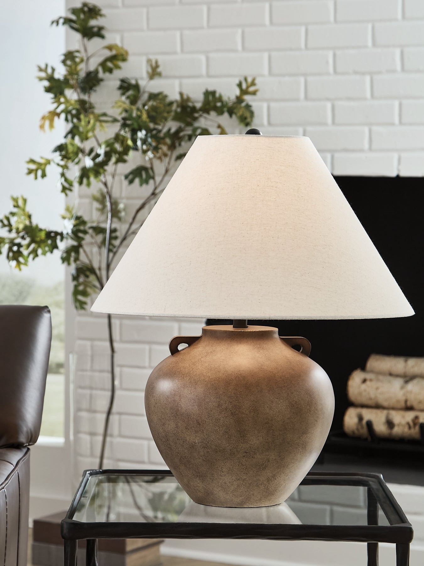Ferrilby Poly Table Lamp (1/CN) Signature Design by Ashley®
