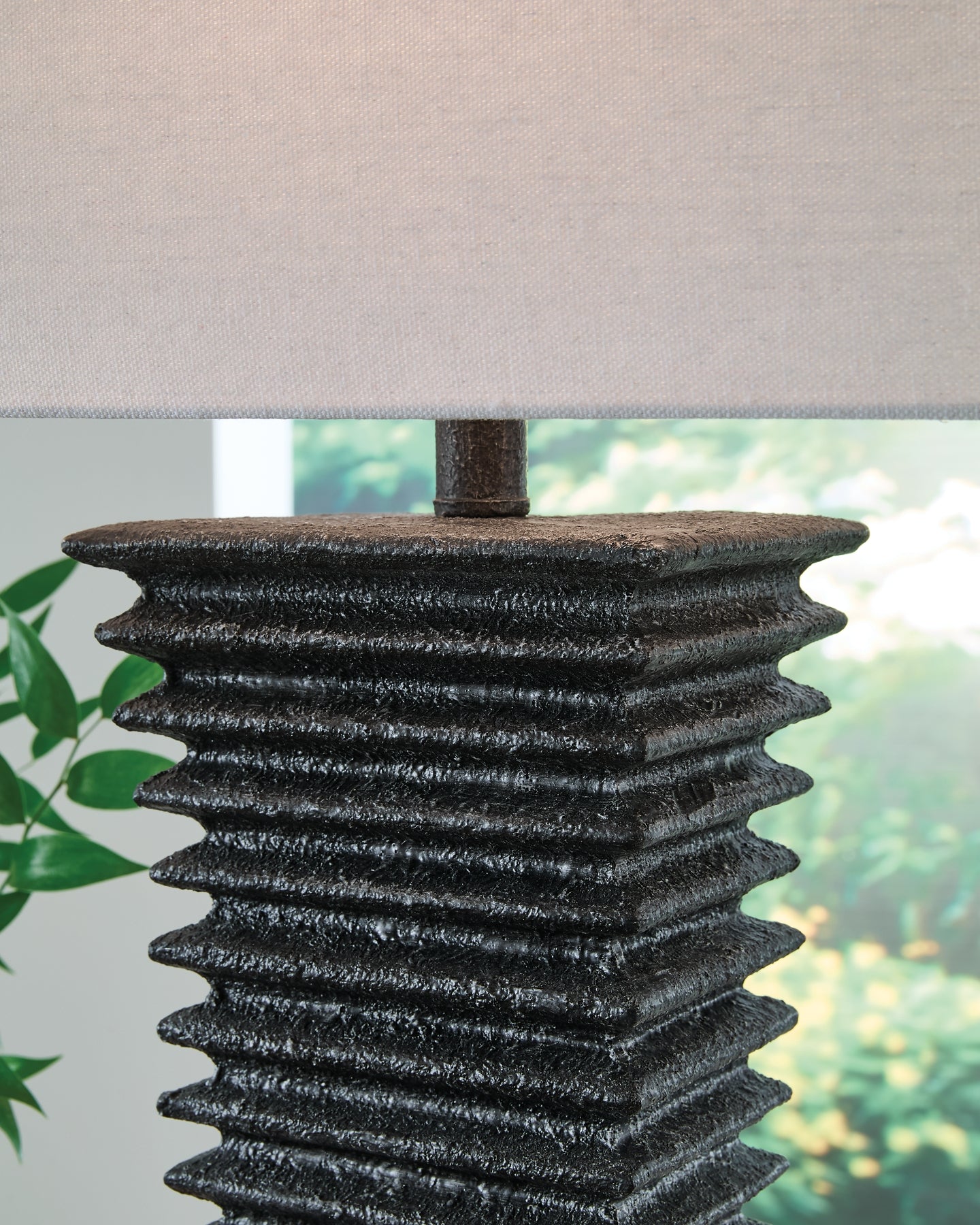 Golzar Poly Table Lamp (1/CN) Signature Design by Ashley®