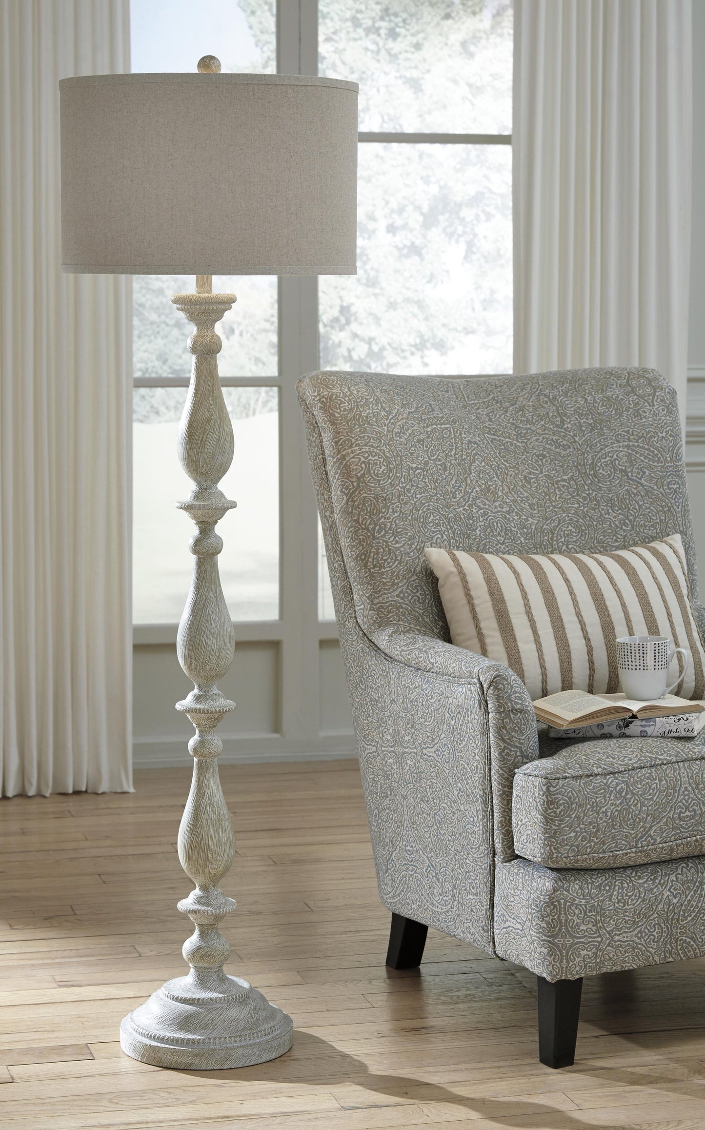 Bernadate Poly Floor Lamp (1/CN) Signature Design by Ashley®
