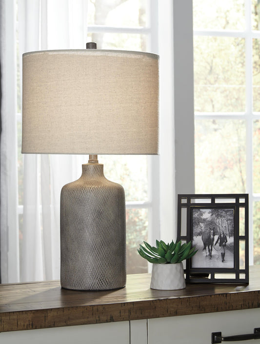 Linus Ceramic Table Lamp (1/CN) Signature Design by Ashley®