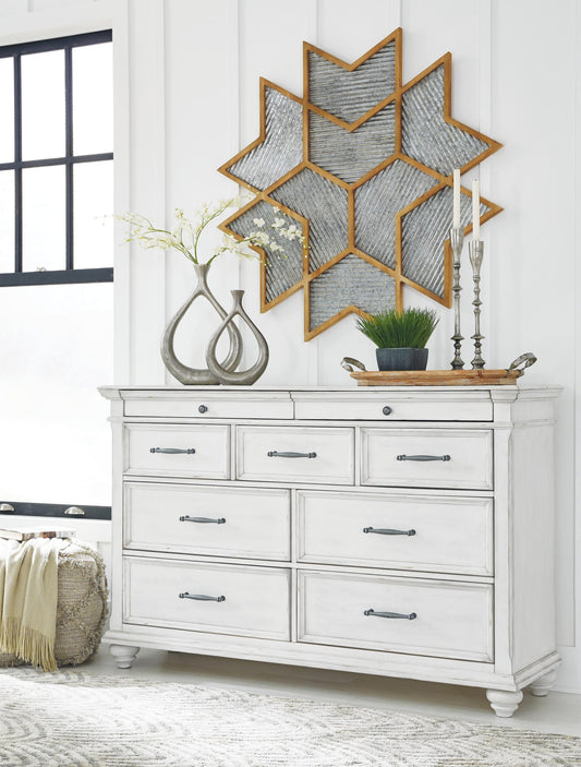 Kanwyn Dresser Benchcraft®