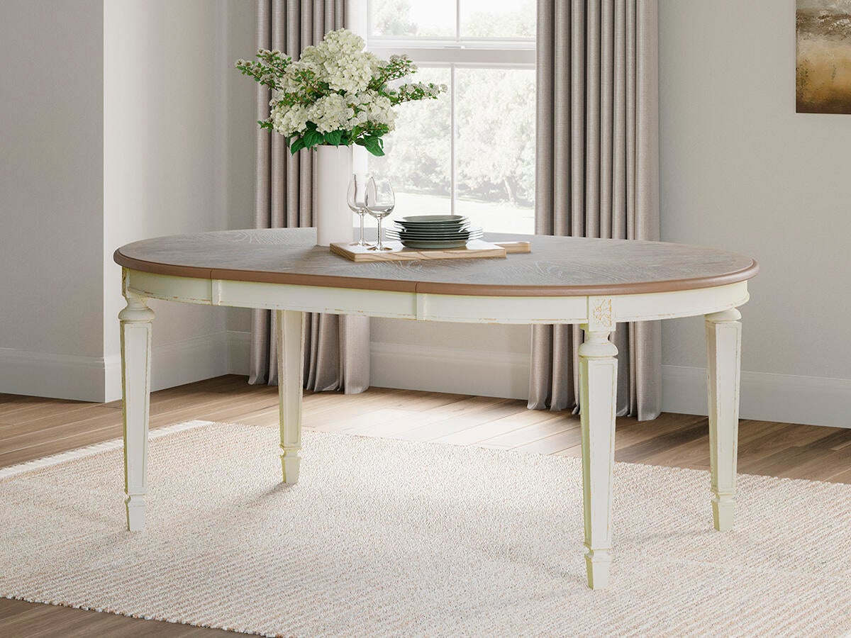 Realyn Oval Dining Room EXT Table Signature Design by Ashley®