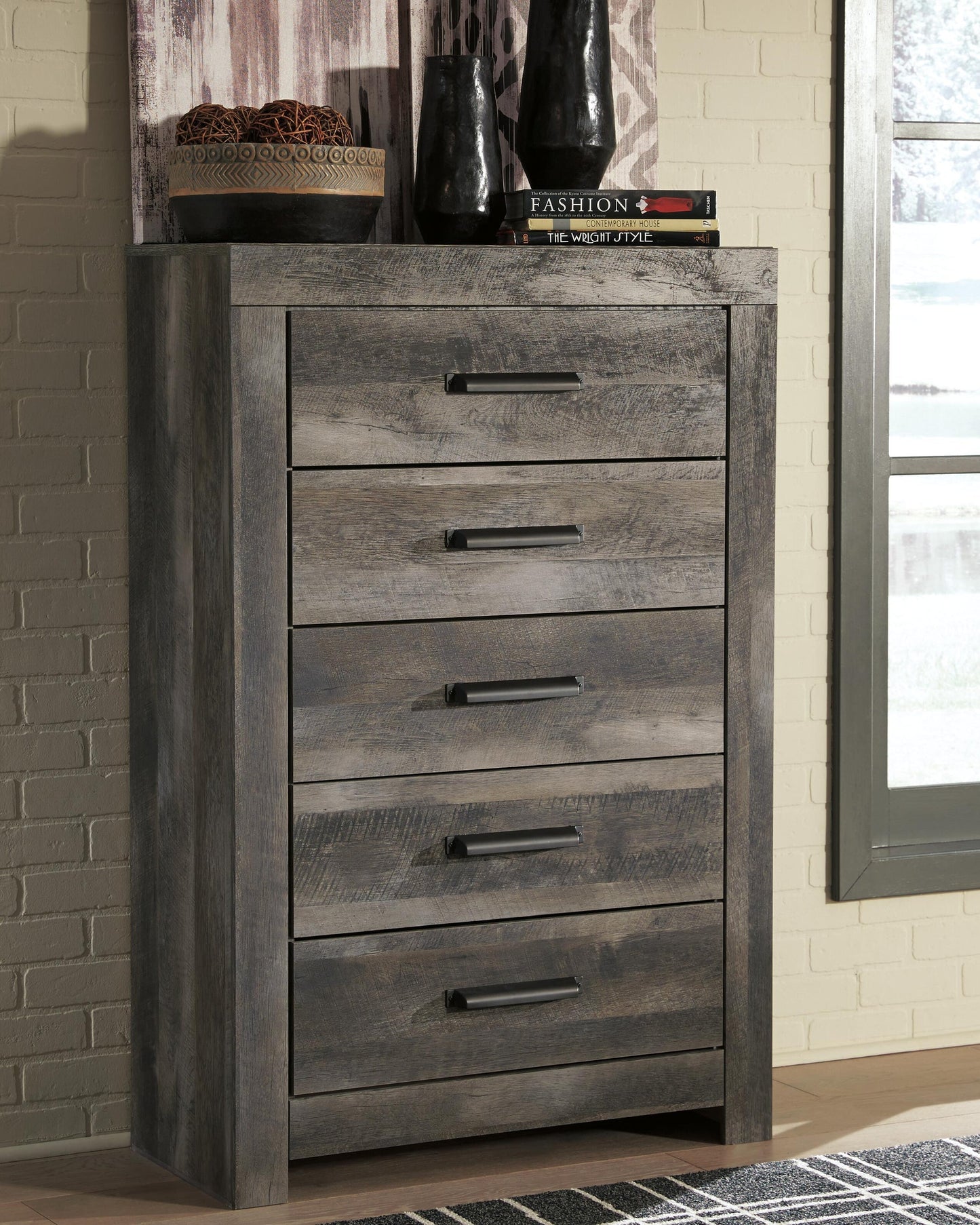 Wynnlow Five Drawer Chest Signature Design by Ashley®