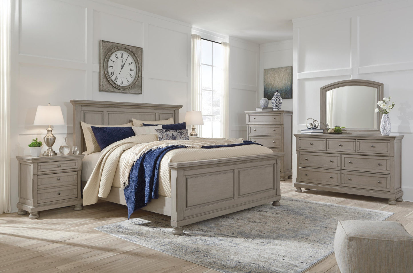 Lettner California  Sleigh Bed With 2 Storage Drawers Signature Design by Ashley®