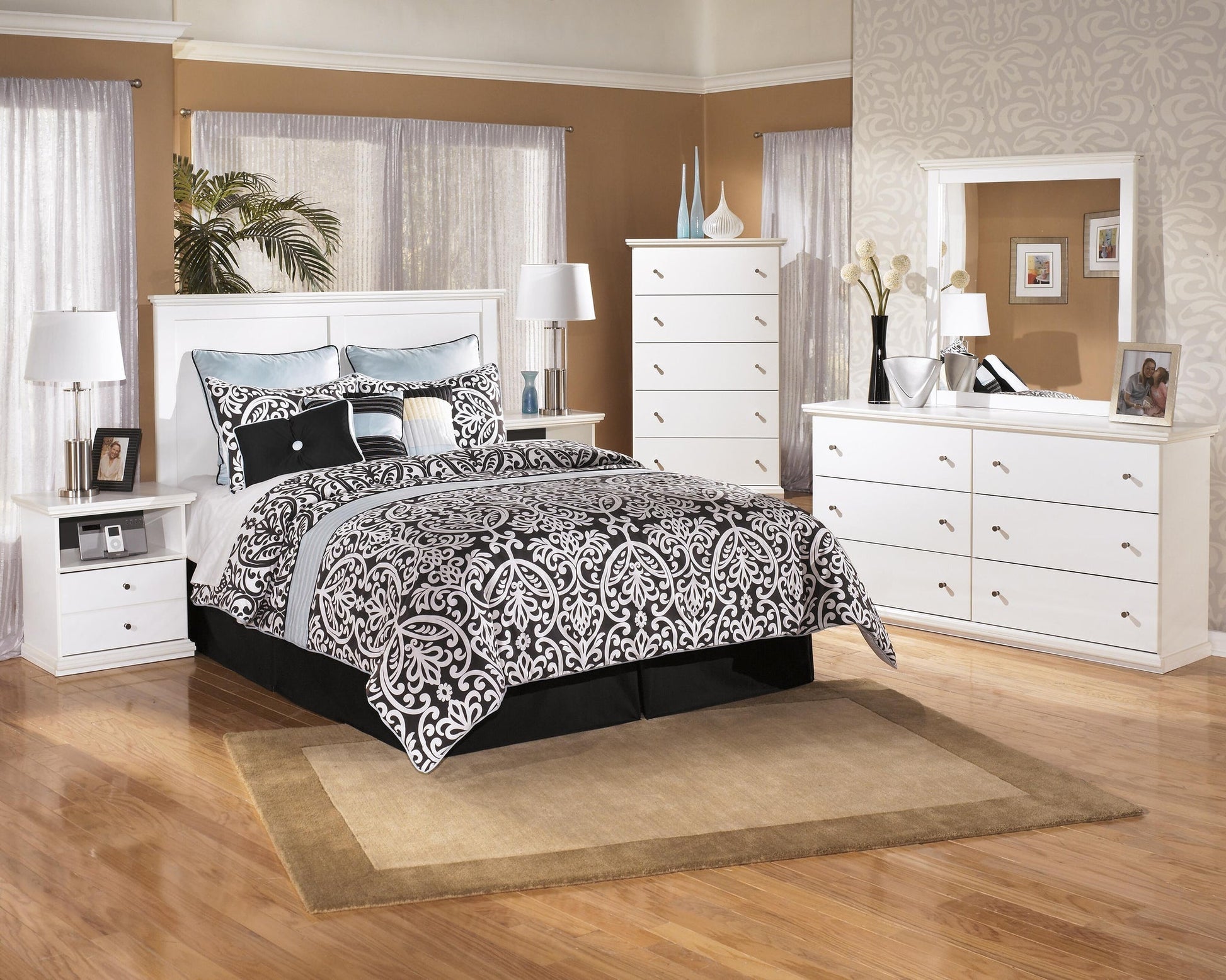 Bostwick Shoals Five Drawer Chest Signature Design by Ashley®