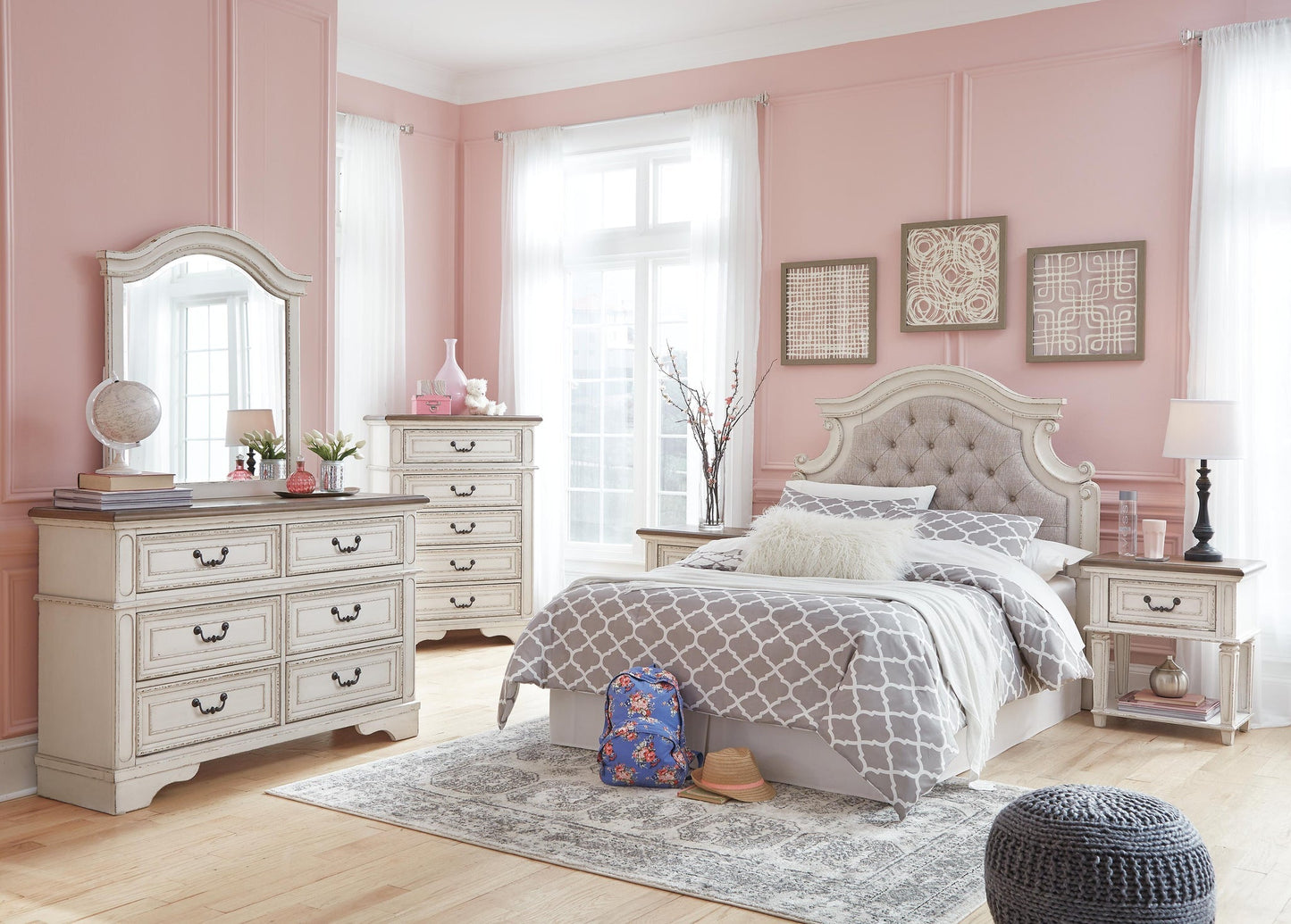 Realyn Dresser Signature Design by Ashley®