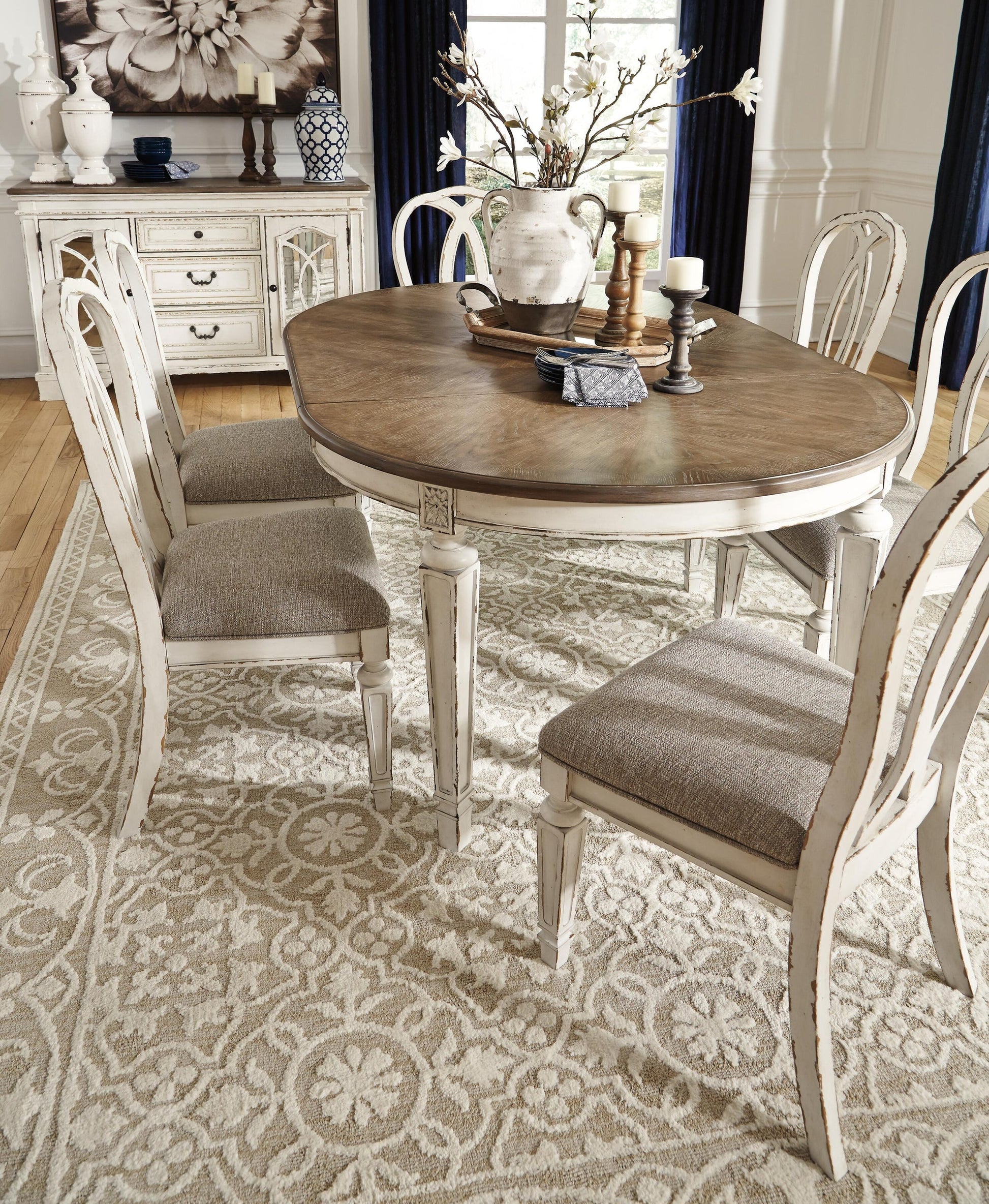 Realyn Dining UPH Side Chair (2/CN) Signature Design by Ashley®