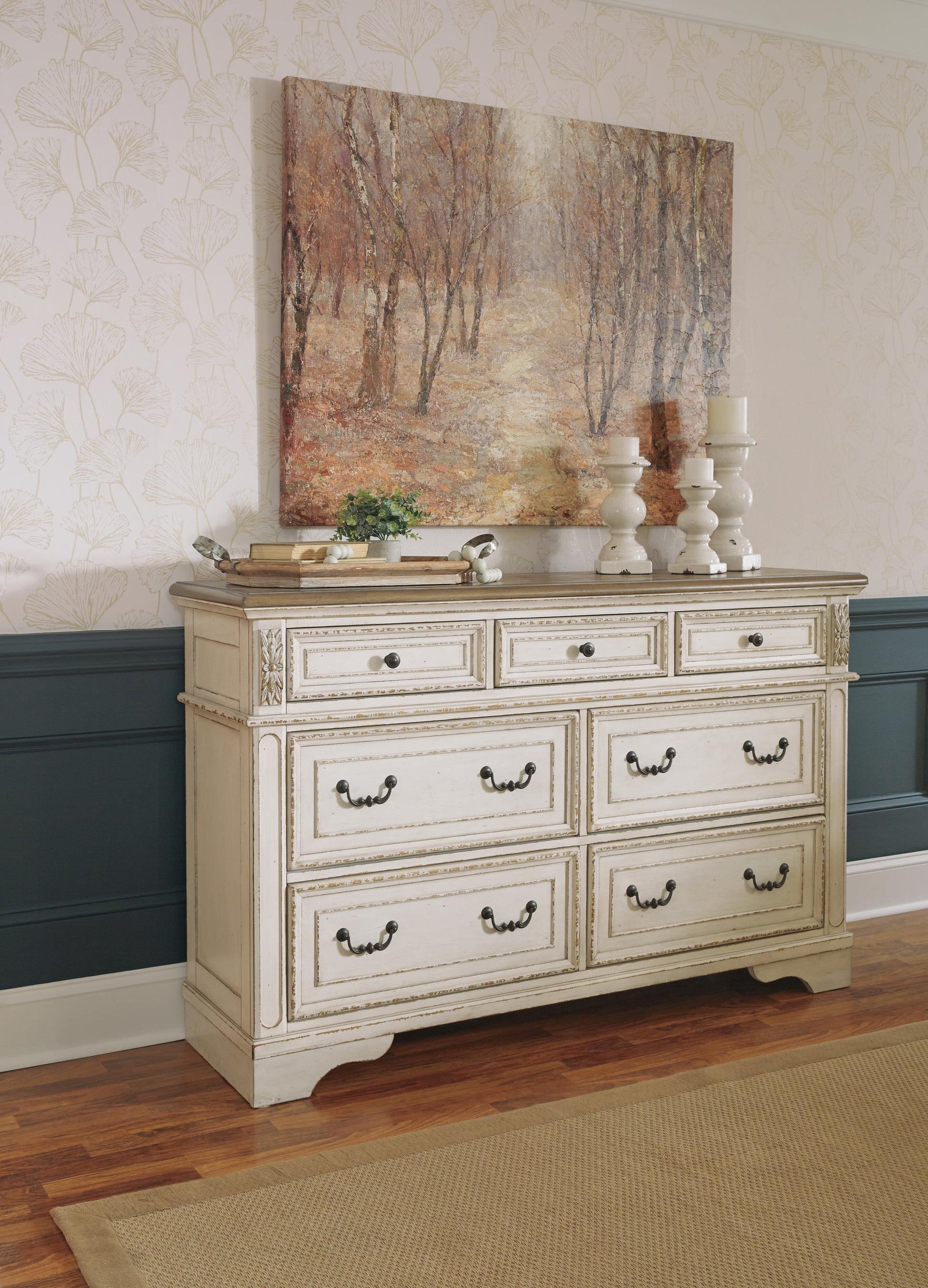Realyn Dresser Signature Design by Ashley®