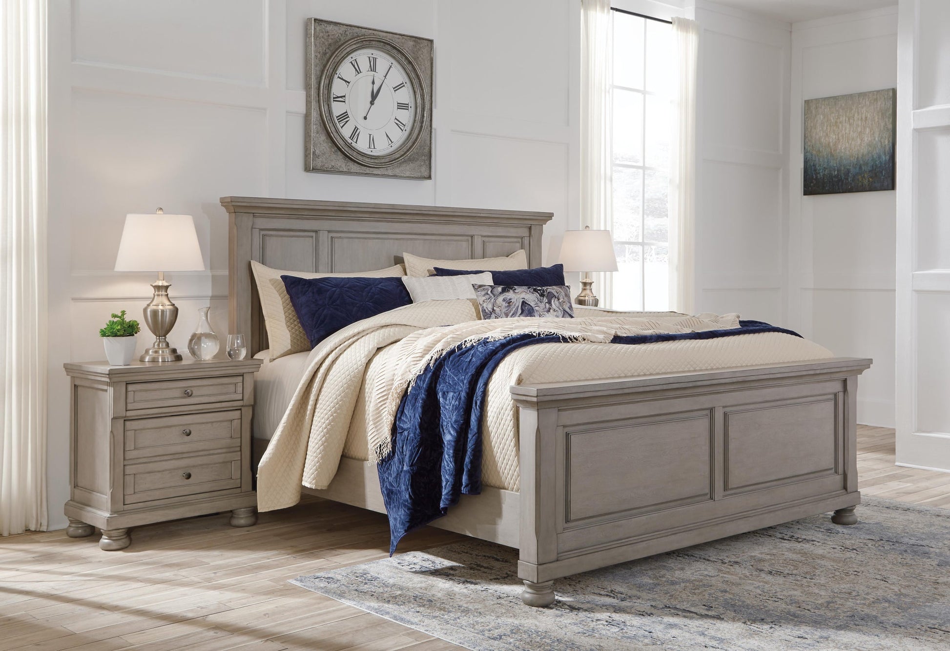 Lettner  Panel Bed Signature Design by Ashley®