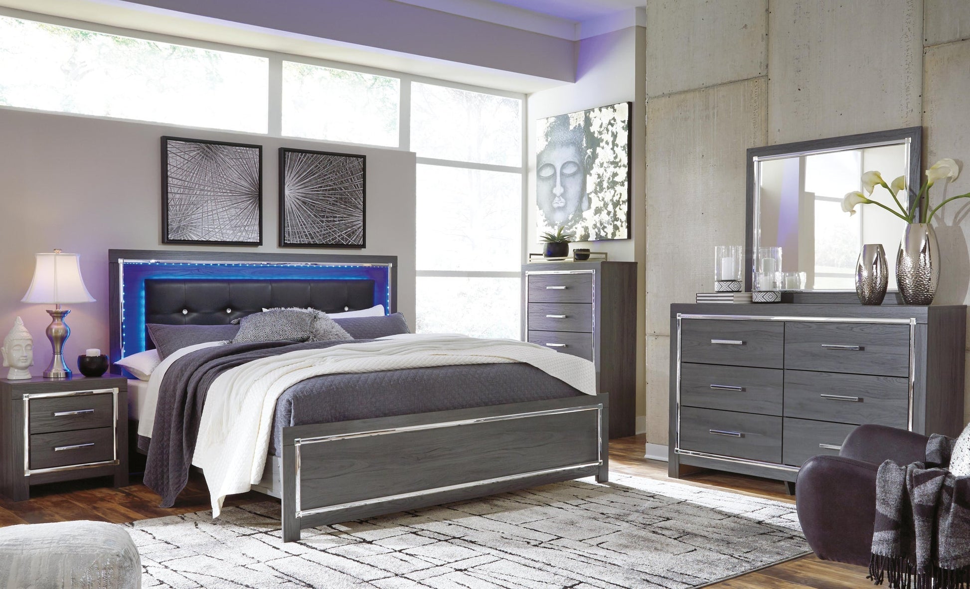 Lodanna Six Drawer Dresser Signature Design by Ashley®