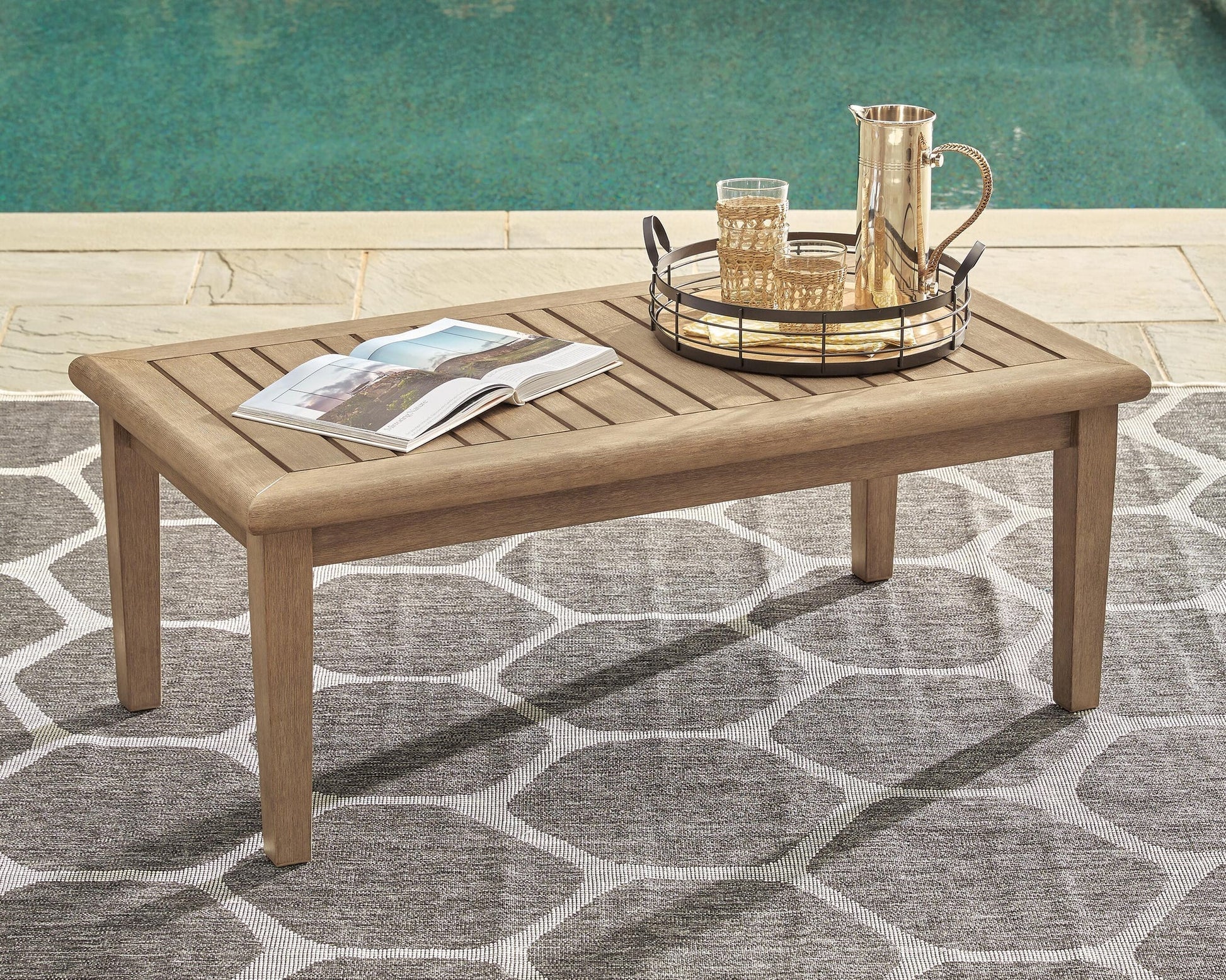 Gerianne Rectangular Cocktail Table Signature Design by Ashley®
