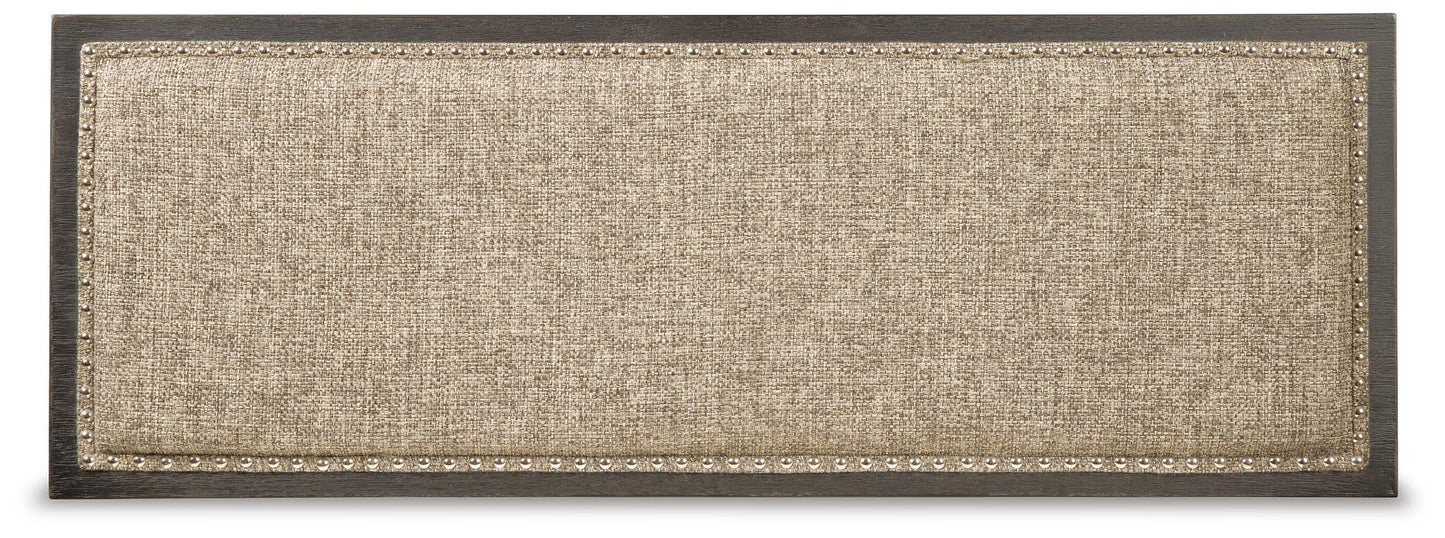 Tyler Creek DBL Counter UPH Bench (1/CN) Signature Design by Ashley®