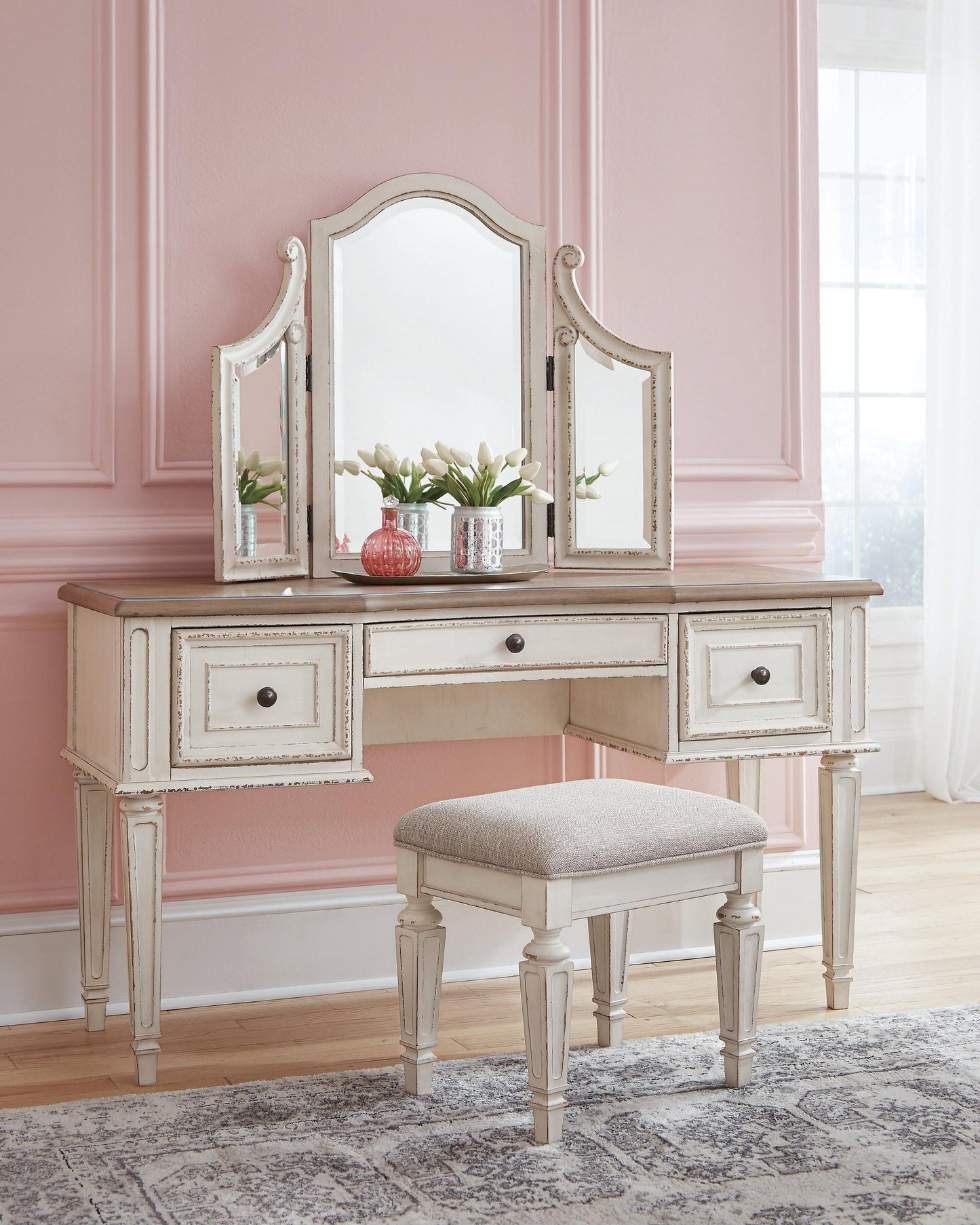 Realyn Vanity/Mirror/Stool (3/CN) Signature Design by Ashley®