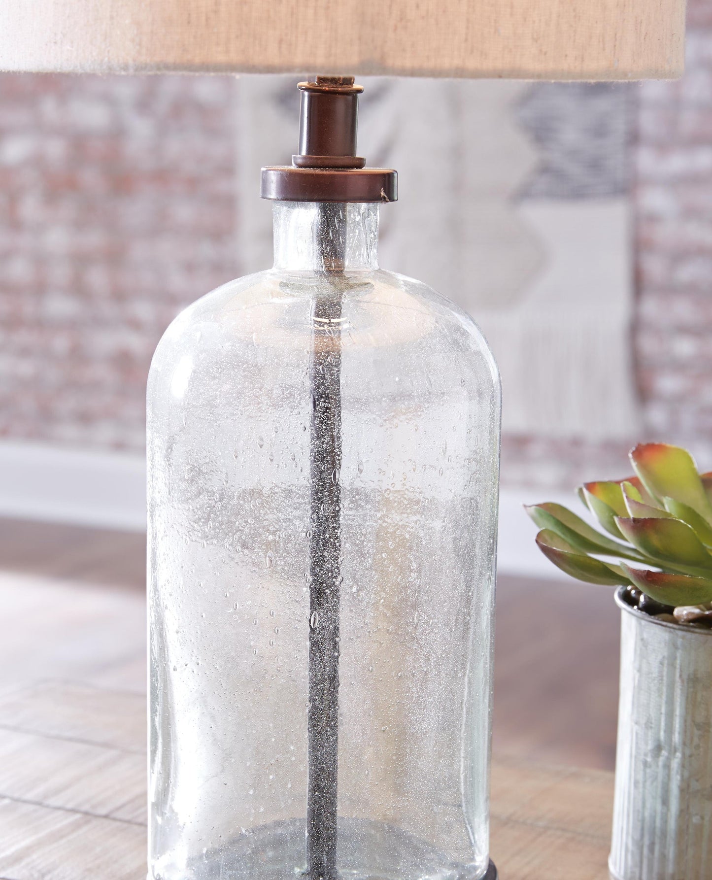 Bandile Glass Table Lamp (1/CN) Signature Design by Ashley®