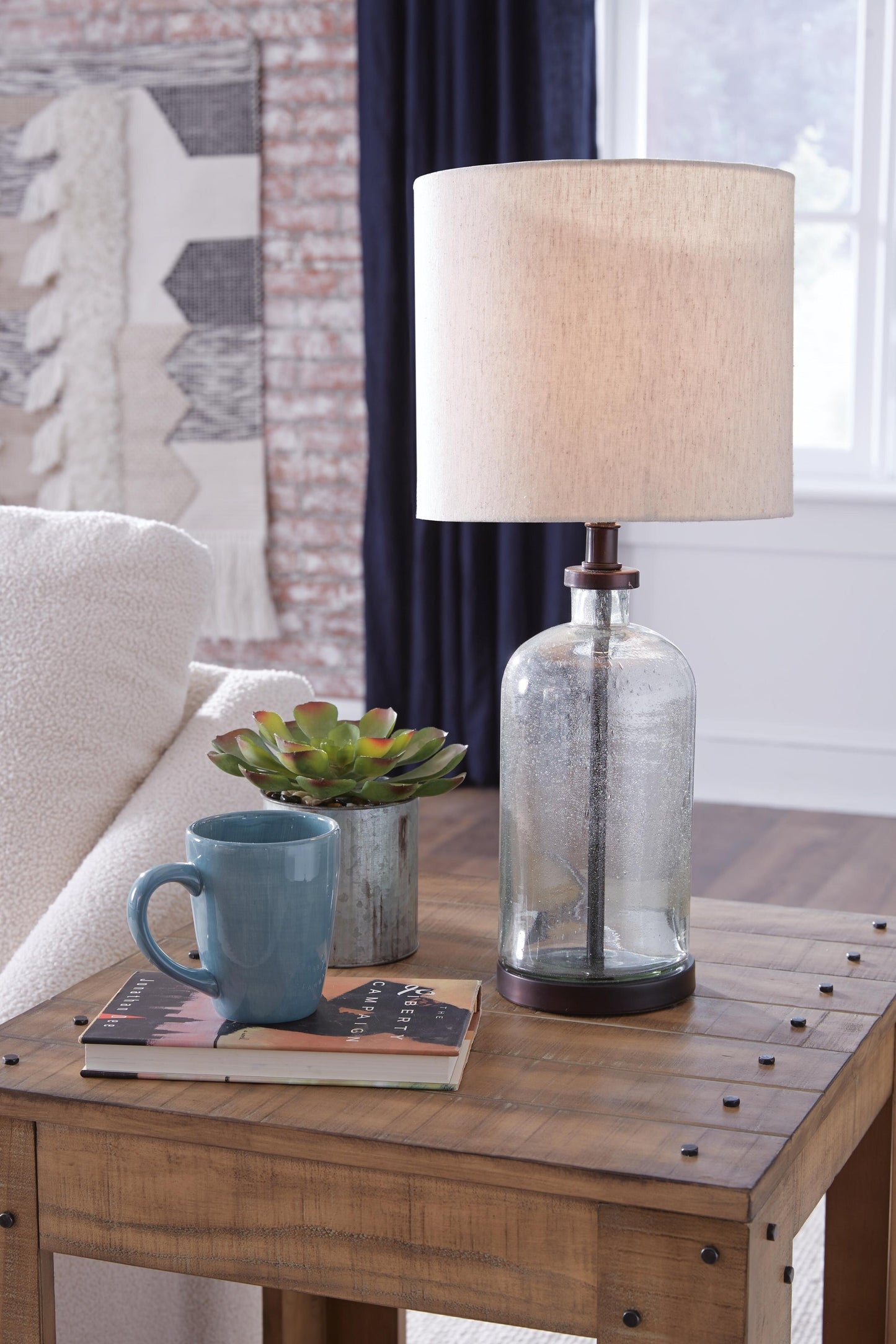 Bandile Glass Table Lamp (1/CN) Signature Design by Ashley®