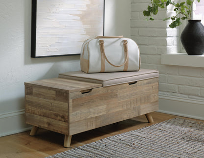 Gerdanet Storage Bench Signature Design by Ashley®