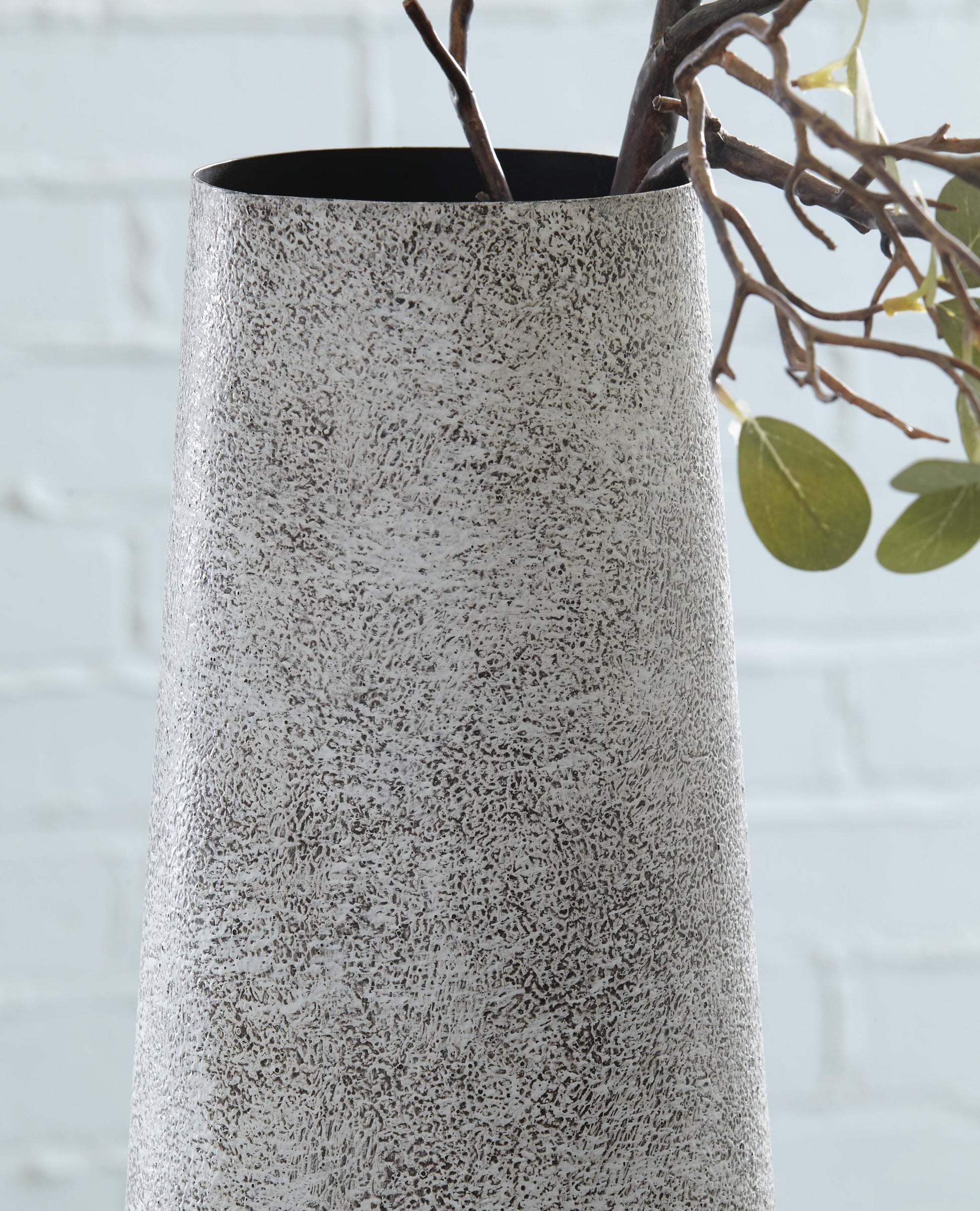Fynn Vase Signature Design by Ashley®
