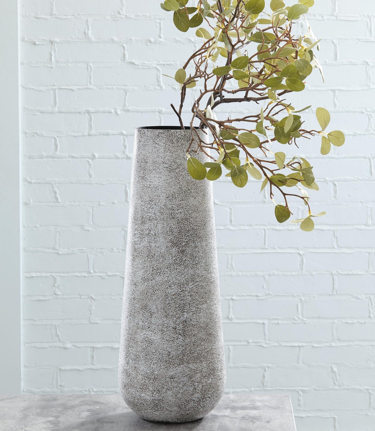 Fynn Vase Signature Design by Ashley®