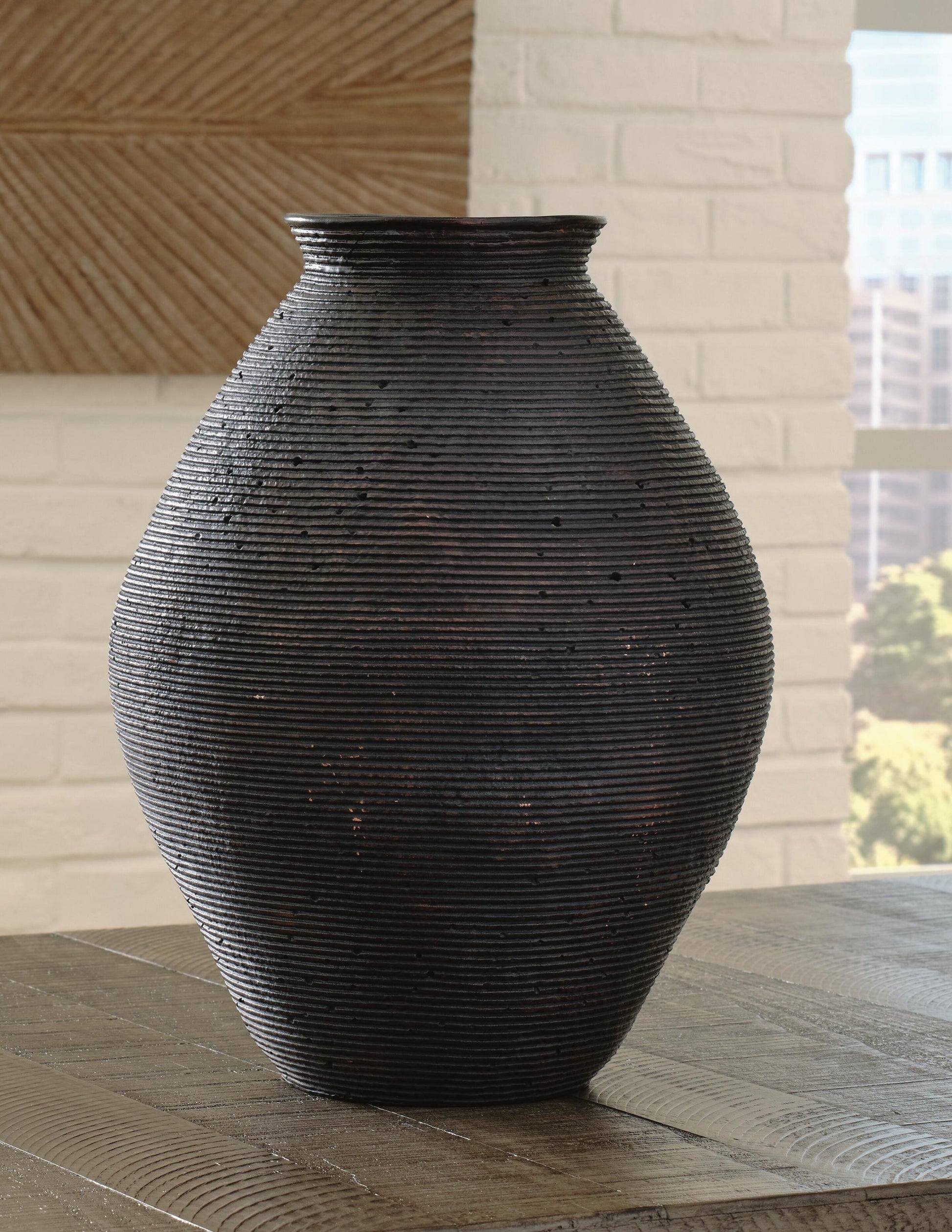Hannela Vase Signature Design by Ashley®