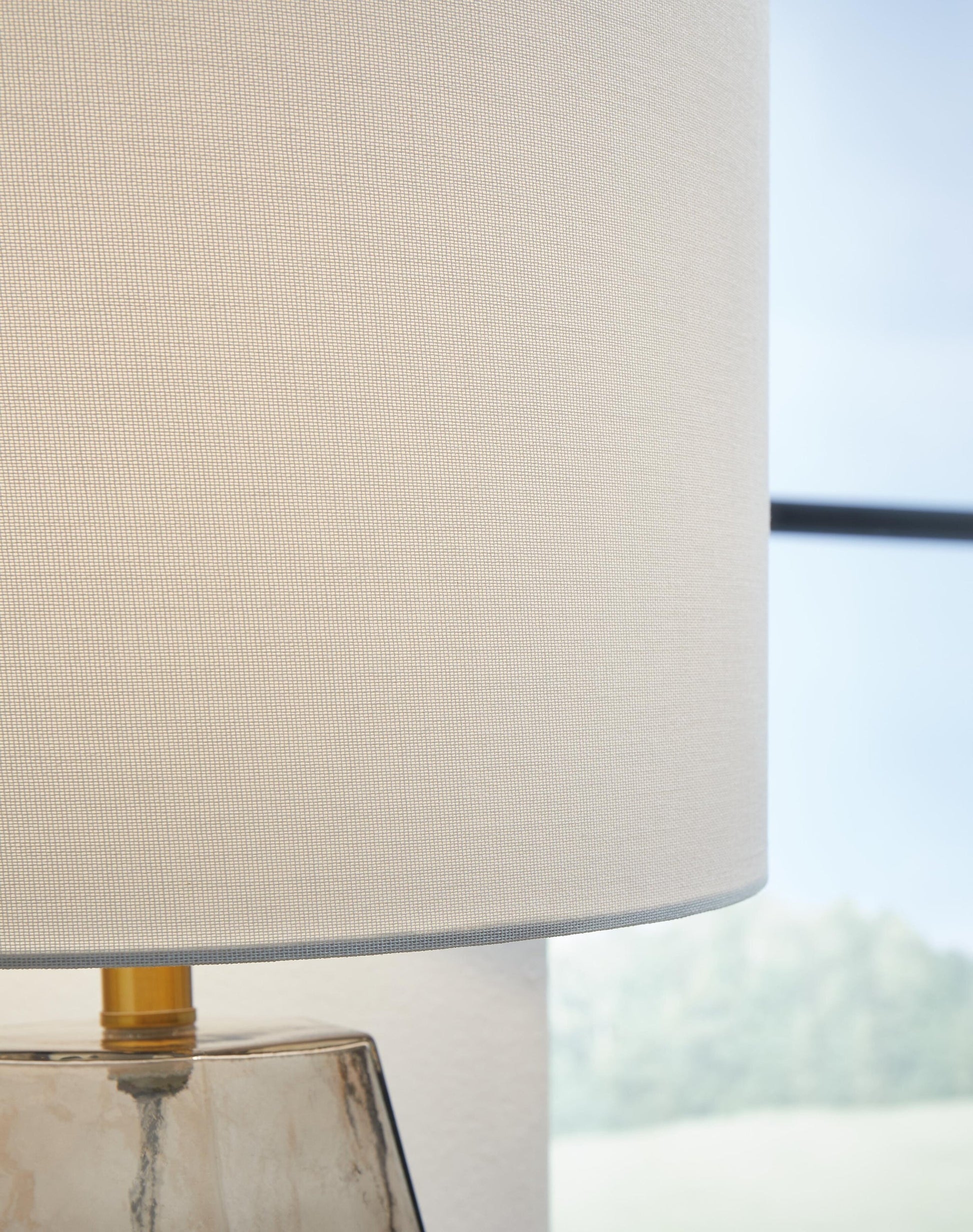 Taylow Glass Table Lamp (1/CN) Signature Design by Ashley®