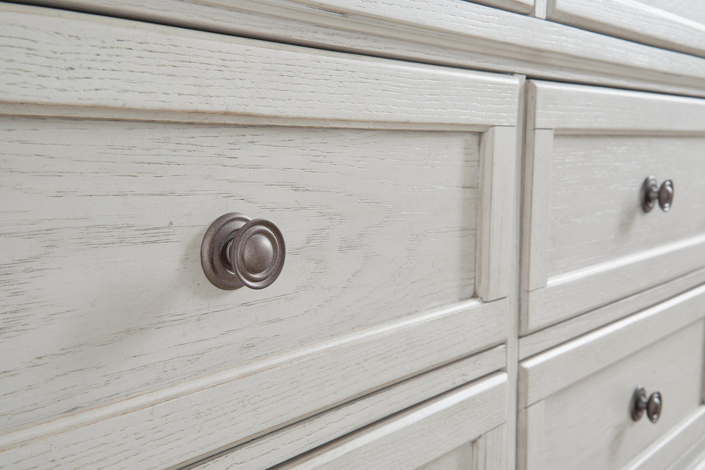 Robbinsdale Dresser and Mirror Signature Design by Ashley®