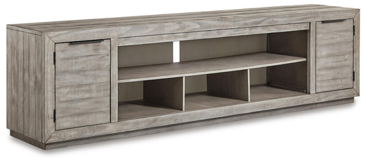 Naydell XL TV Stand w/Fireplace Option Signature Design by Ashley®