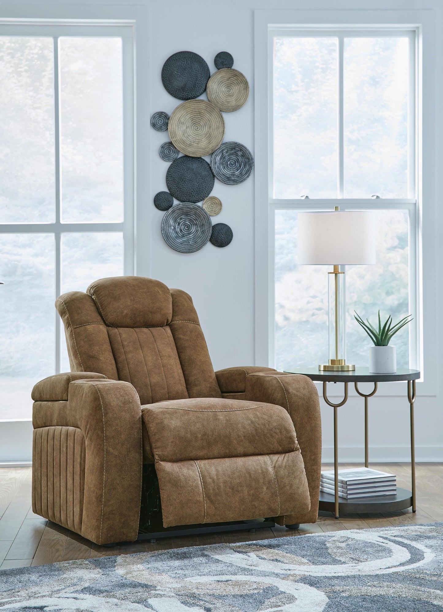 Wolfridge PWR Recliner/ADJ Headrest Signature Design by Ashley®