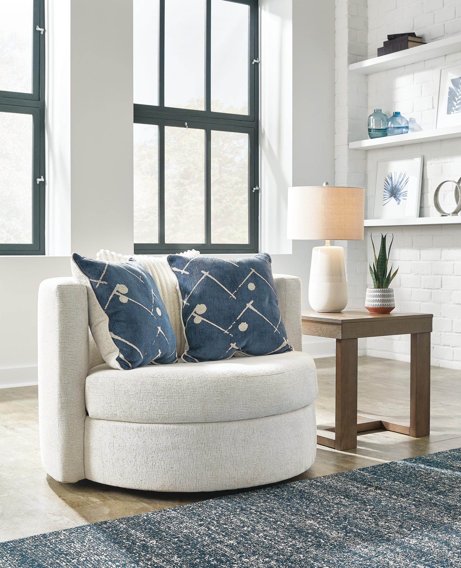 Padova Swivel Accent Chair Ashley®