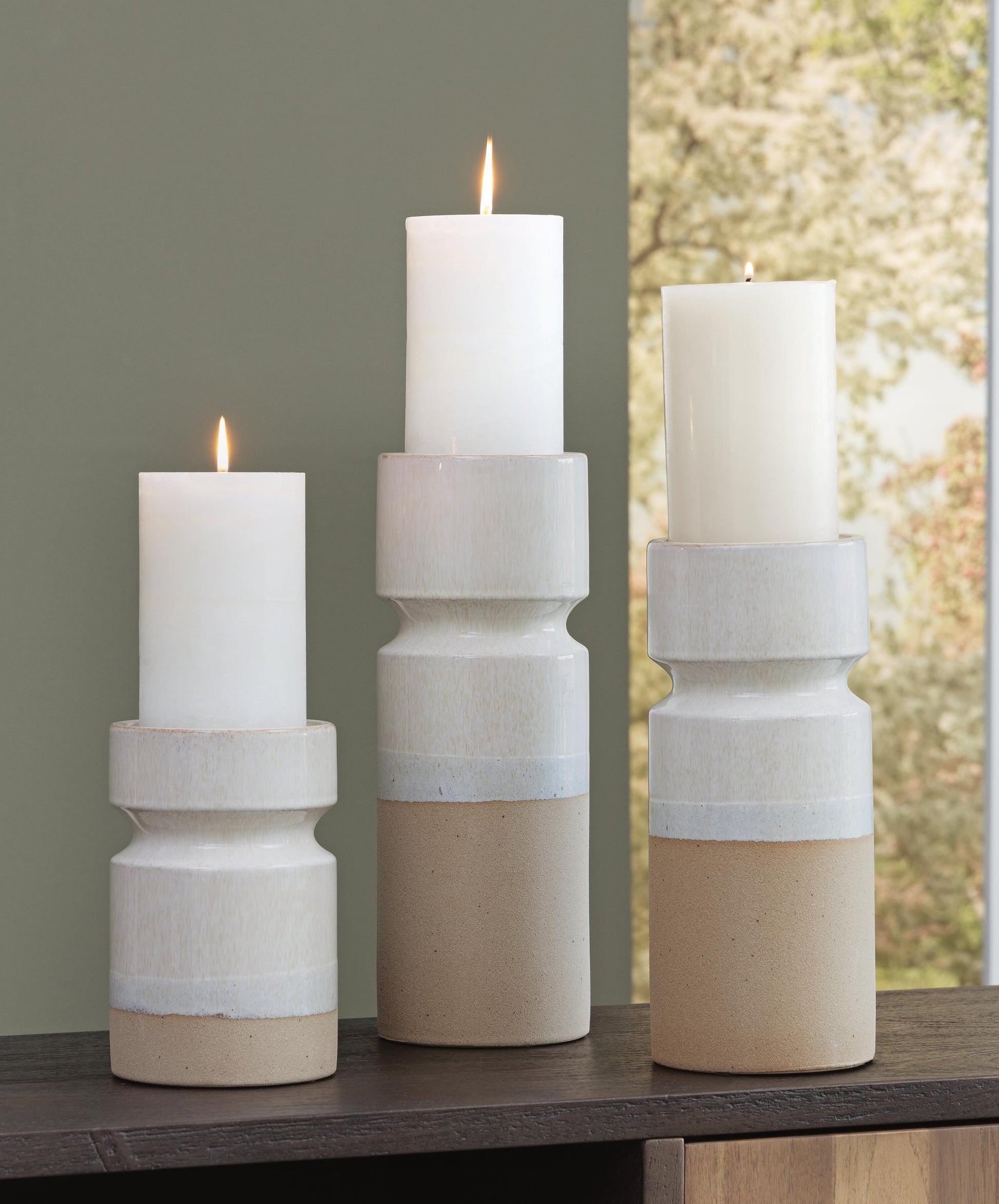 Hurston Candle Holder Set (3/CN) Signature Design by Ashley®