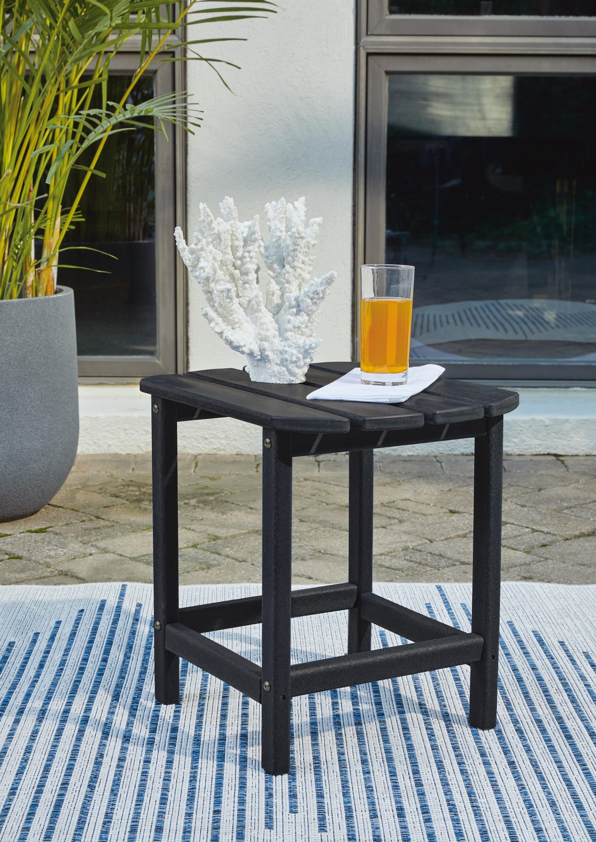 Sundown Treasure End Table Signature Design by Ashley®