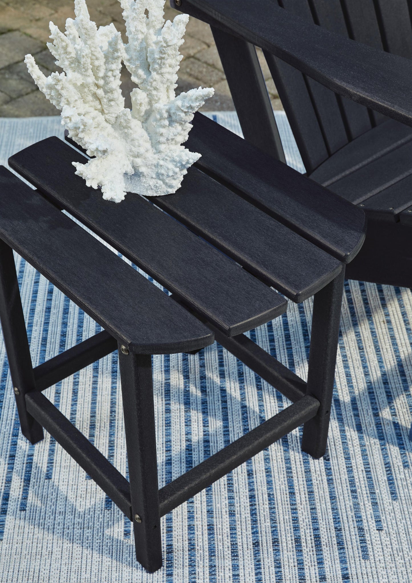 Sundown Treasure End Table Signature Design by Ashley®