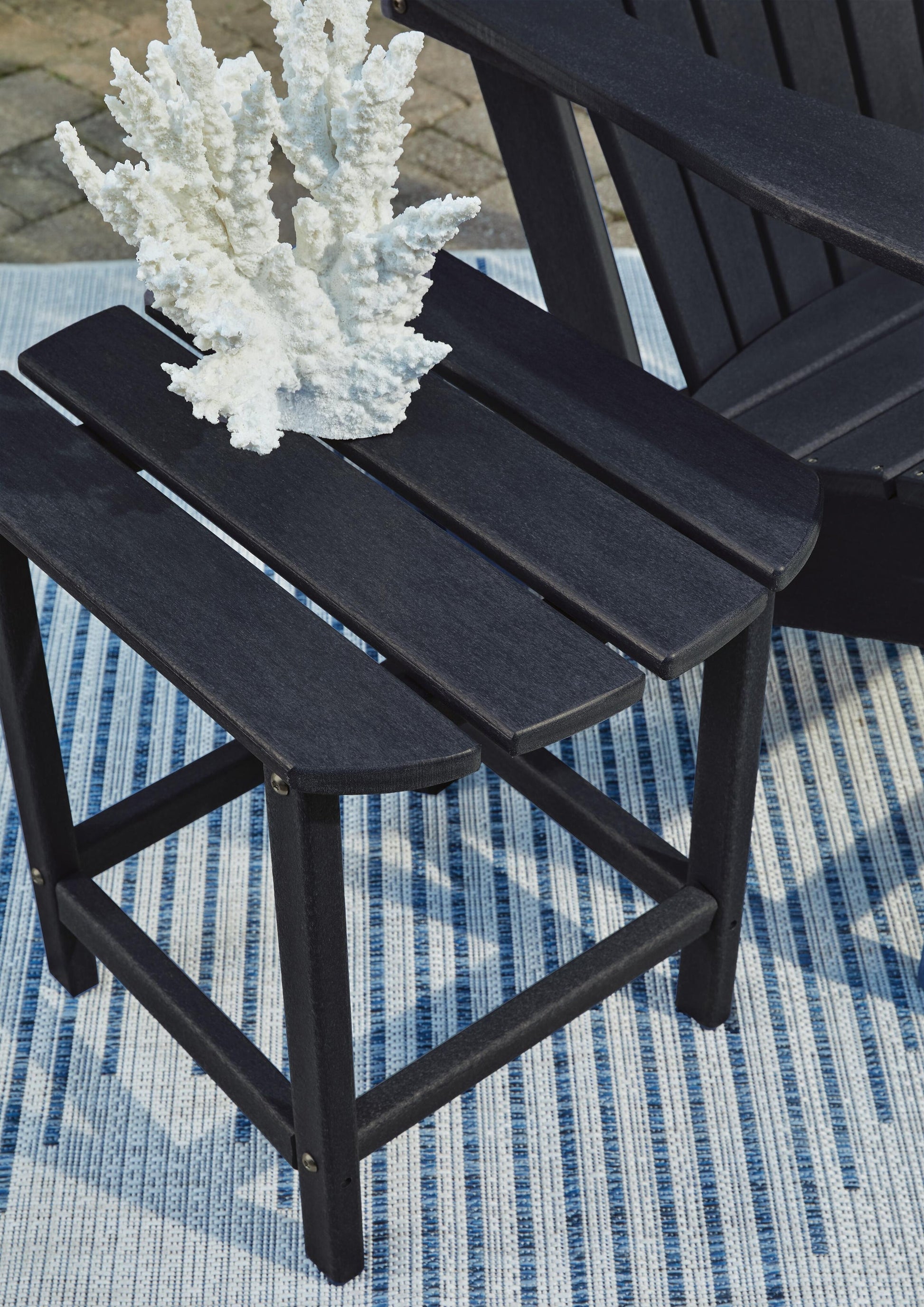 Sundown Treasure End Table Signature Design by Ashley®