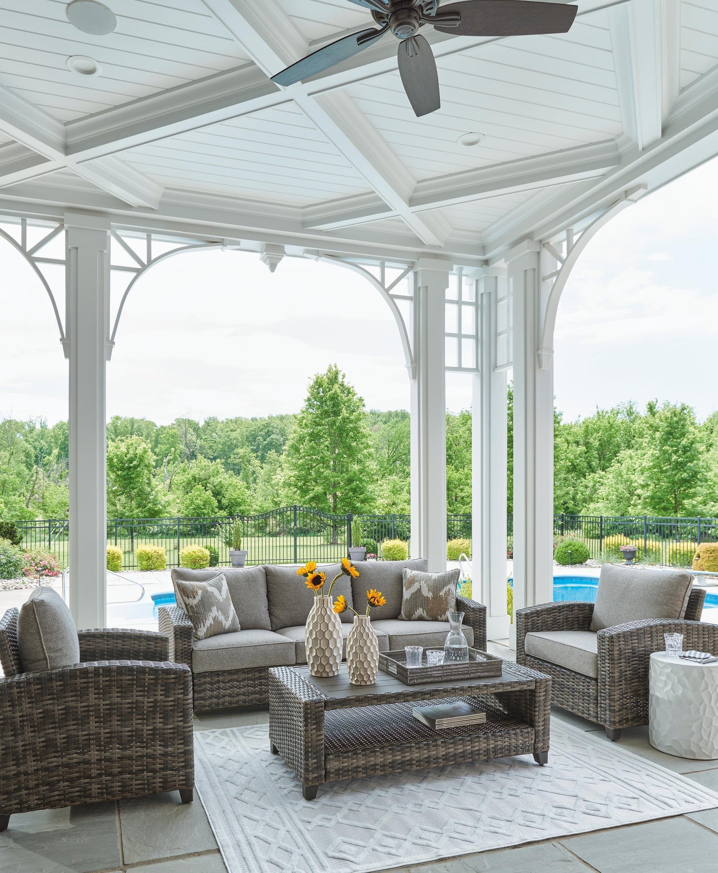 Oasis Court Sofa/Chairs/Table Set (4/CN) Signature Design by Ashley®