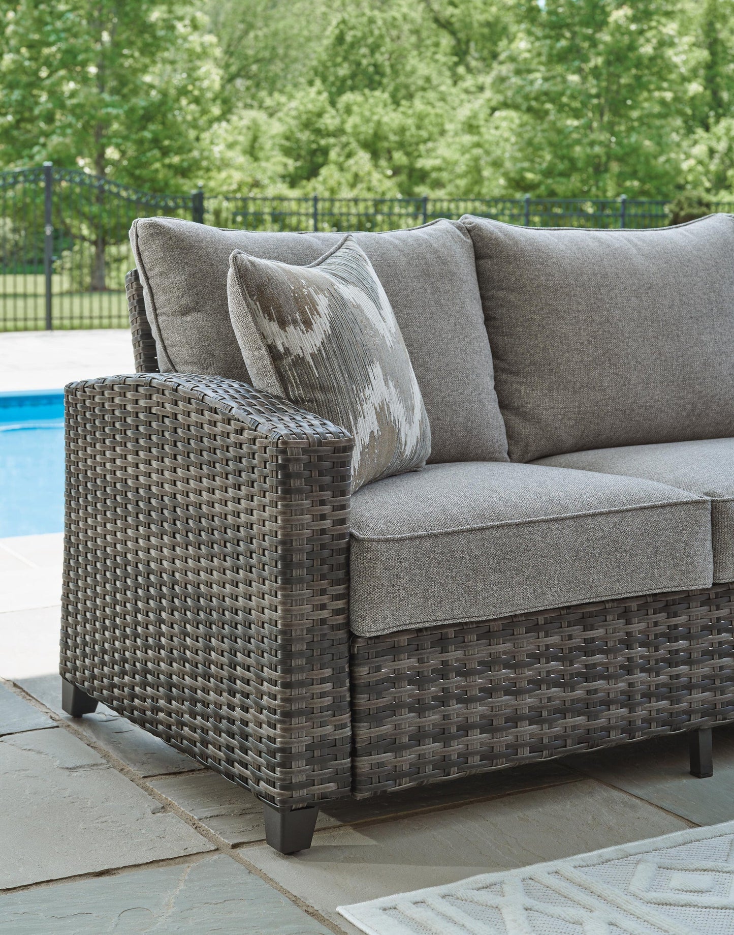 Oasis Court Sofa/Chairs/Table Set (4/CN) Signature Design by Ashley®