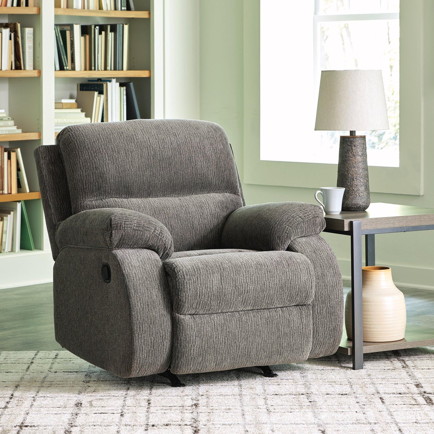 Scranto Rocker Recliner Signature Design by Ashley®