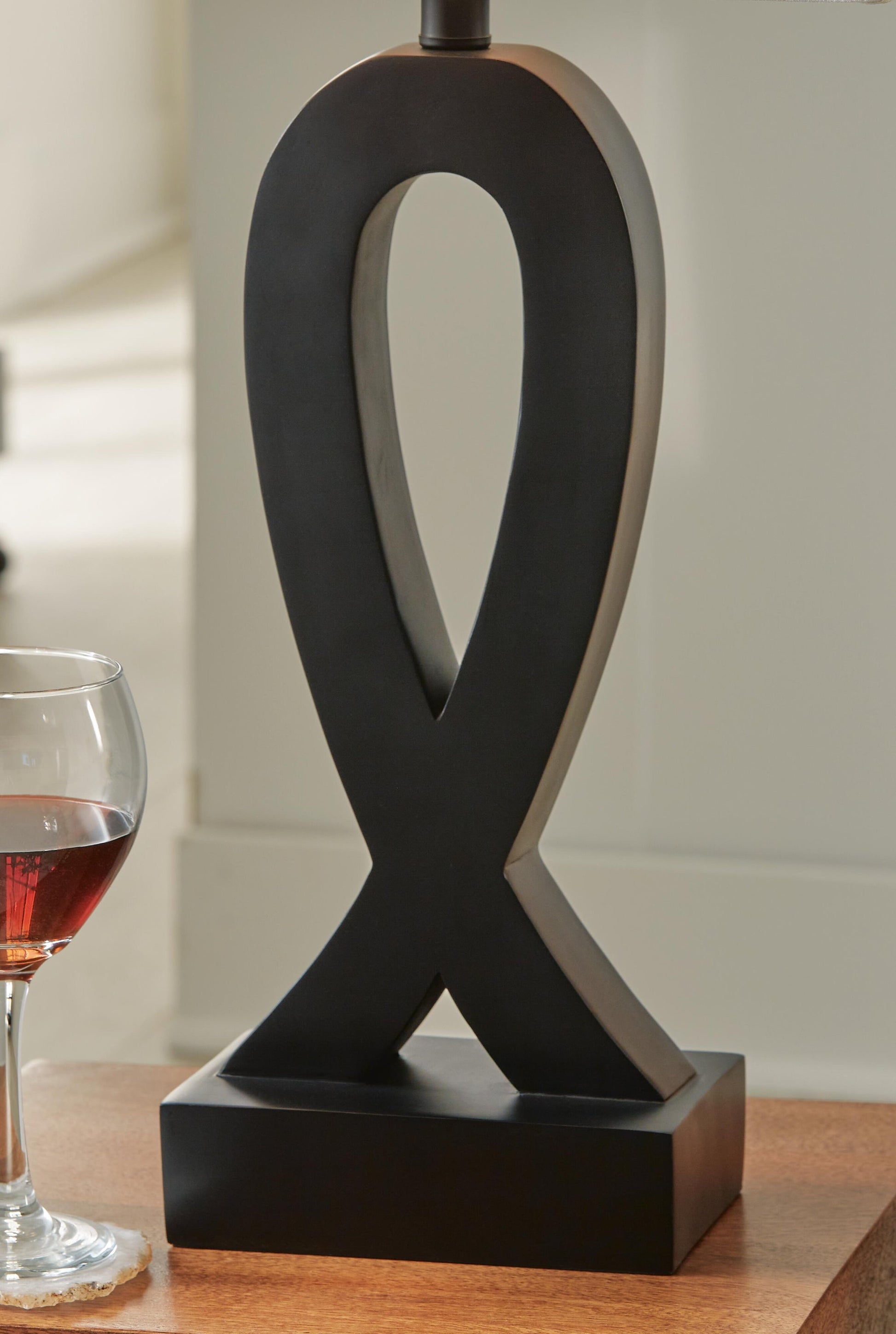 Markellton Poly Table Lamp (2/CN) Signature Design by Ashley®