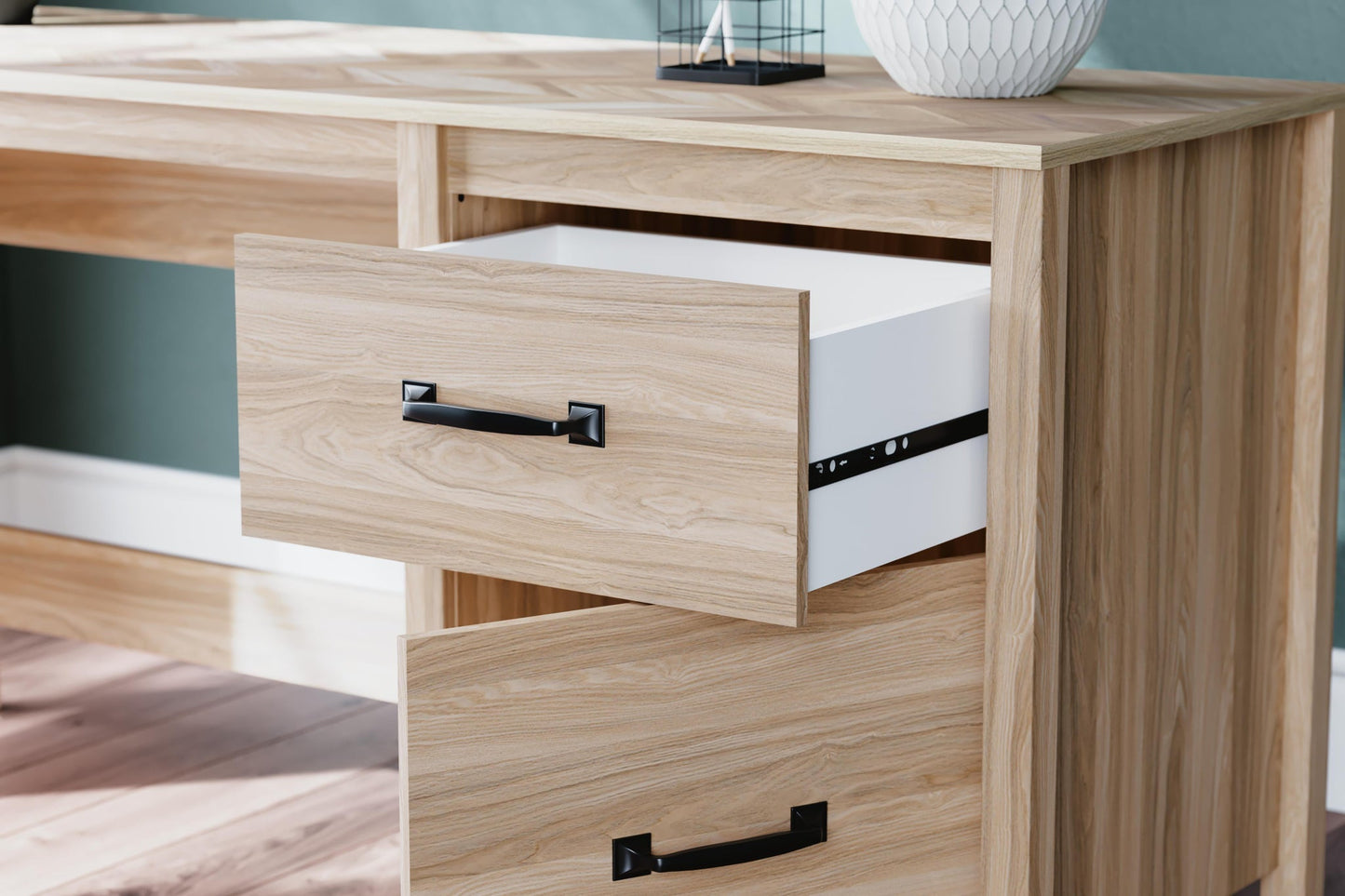 Battelle Home Office Desk Signature Design by Ashley®