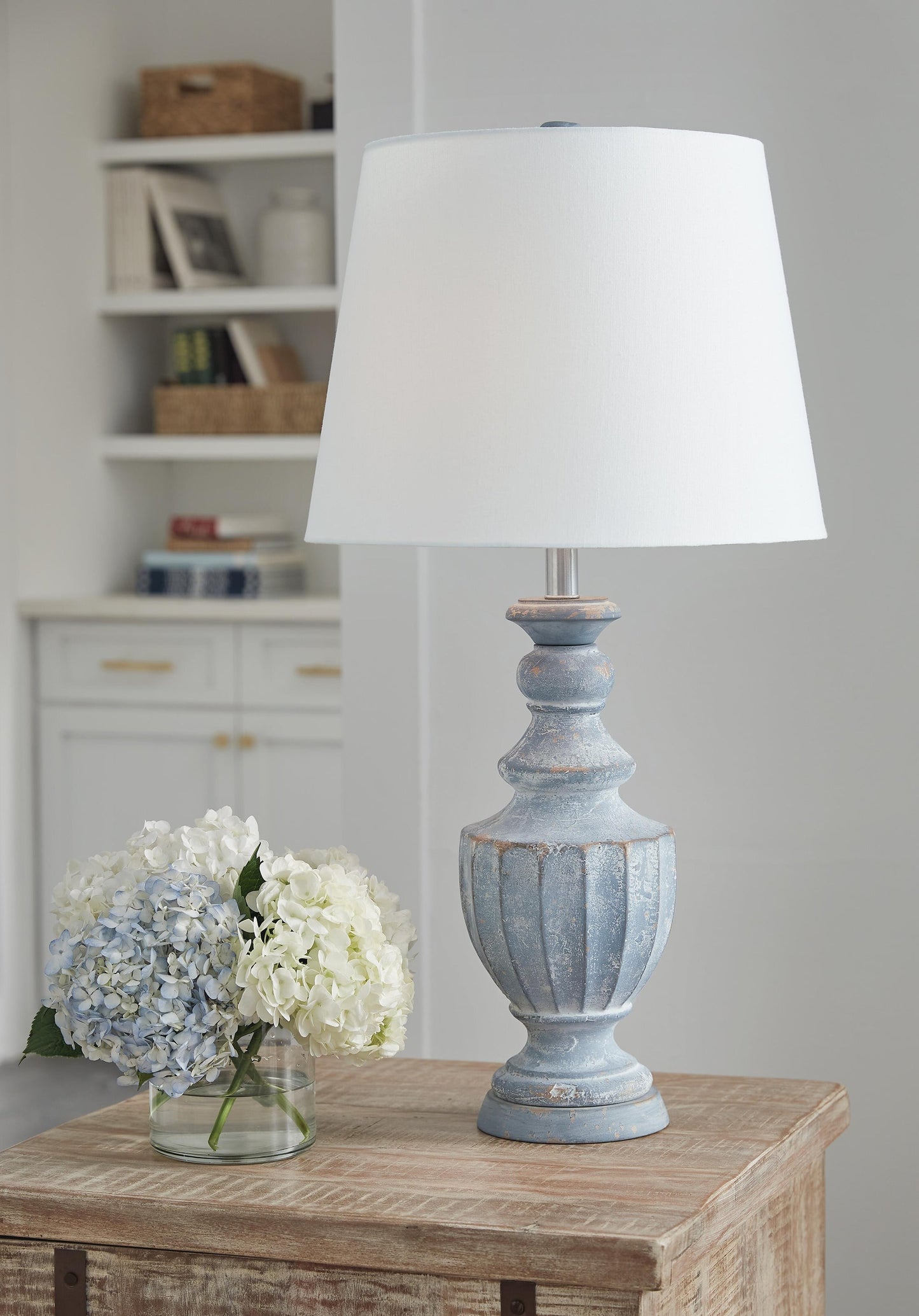 Cylerick Terracotta Table Lamp (1/CN) Signature Design by Ashley®