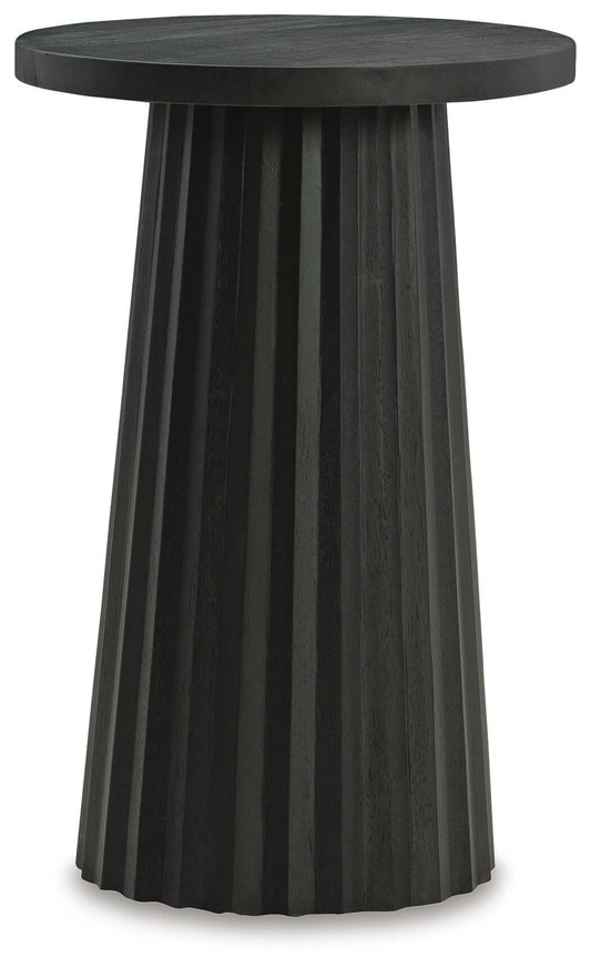 Ceilby Accent Table Signature Design by Ashley®