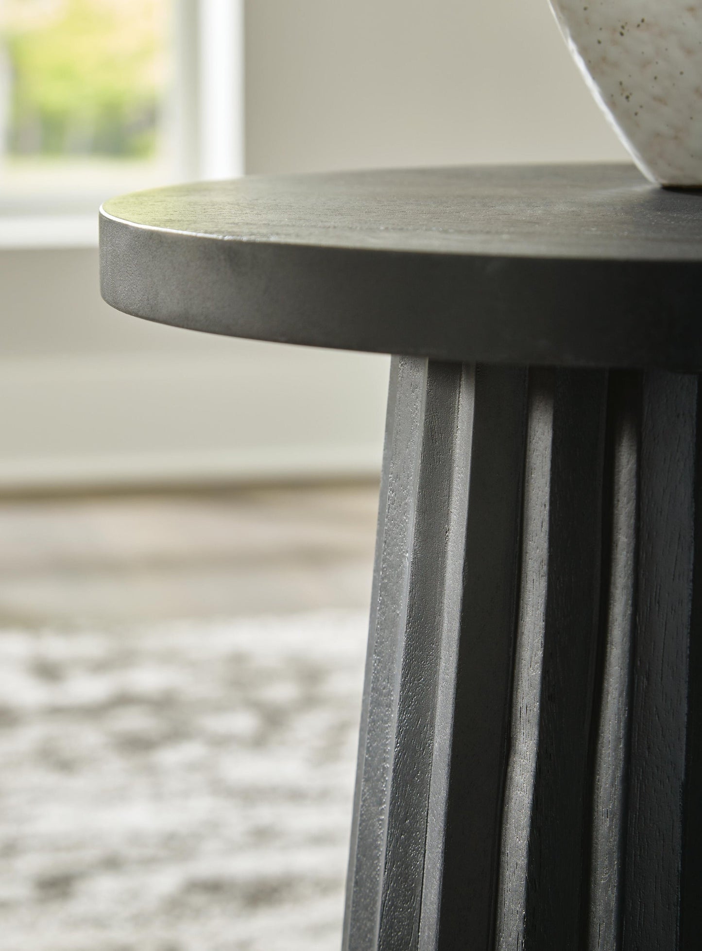 Ceilby Accent Table Signature Design by Ashley®