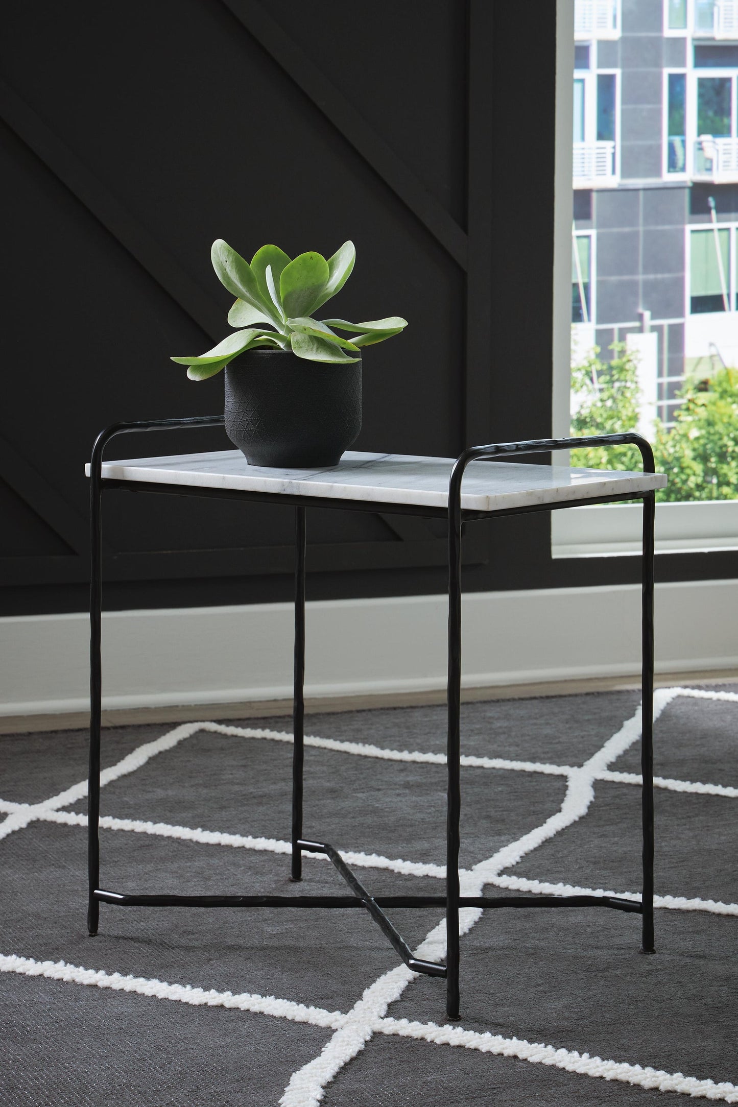 Ashber Accent Table Signature Design by Ashley®