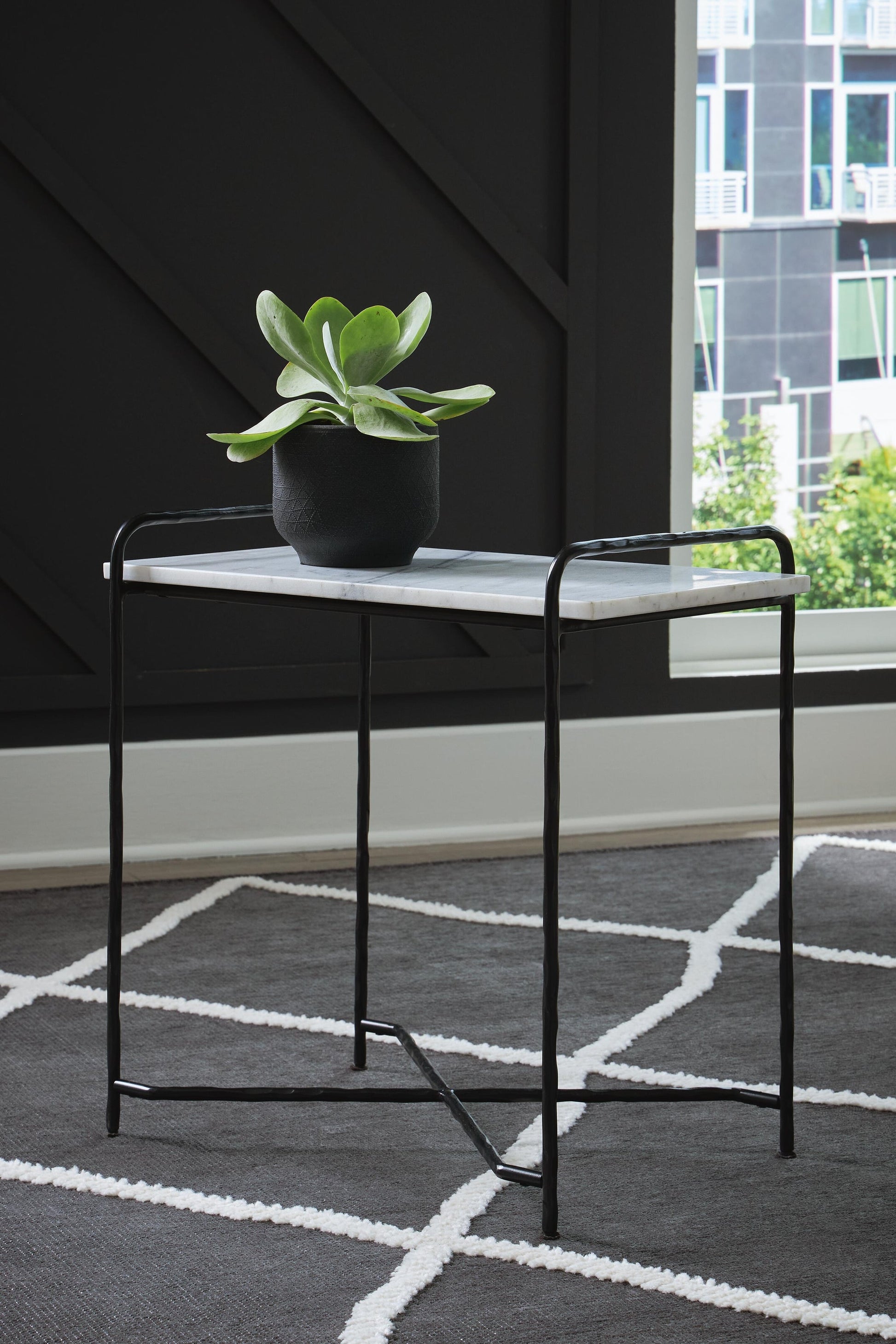 Ashber Accent Table Signature Design by Ashley®