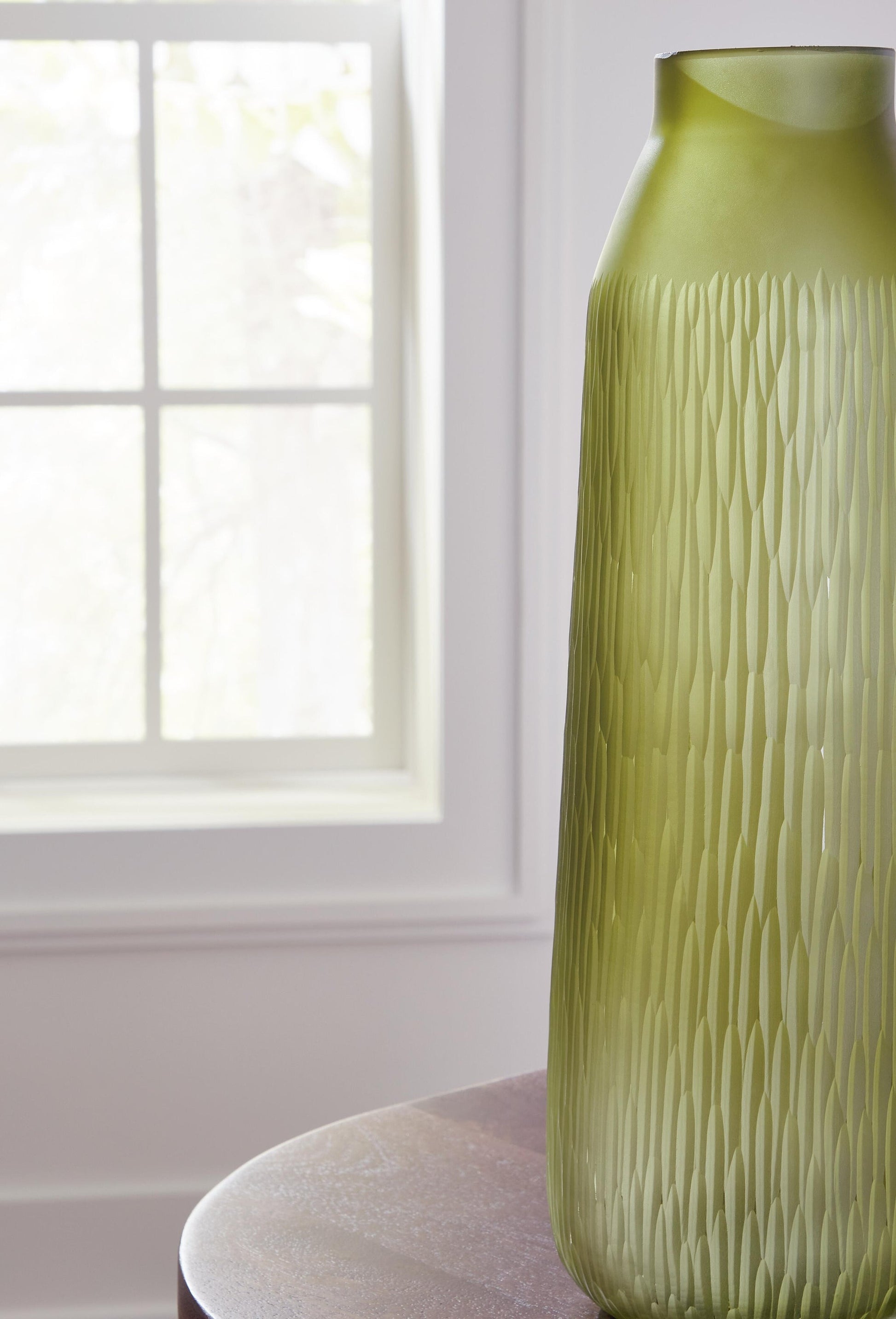 Scottyard Vase Signature Design by Ashley®
