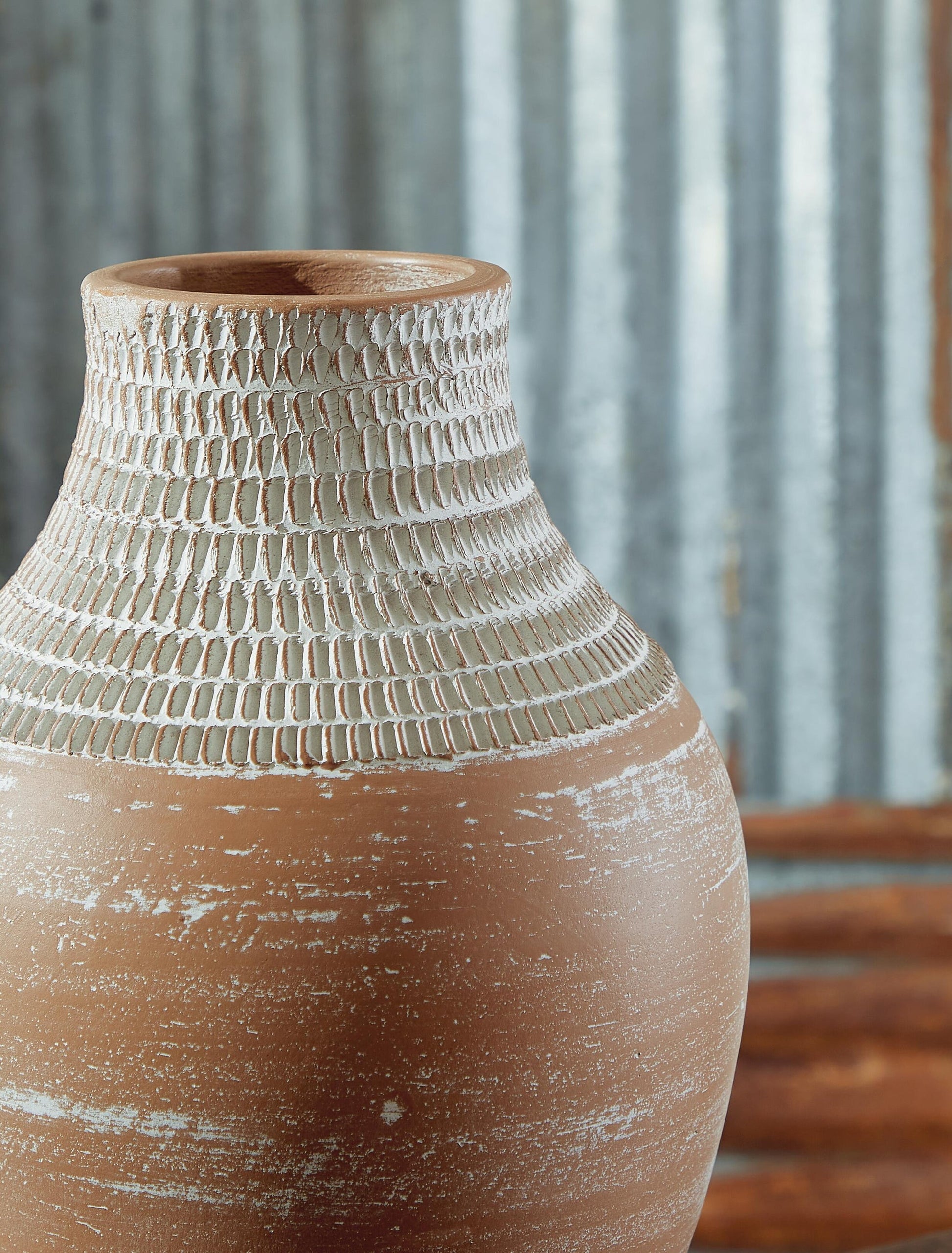 Reclove Vase Signature Design by Ashley®