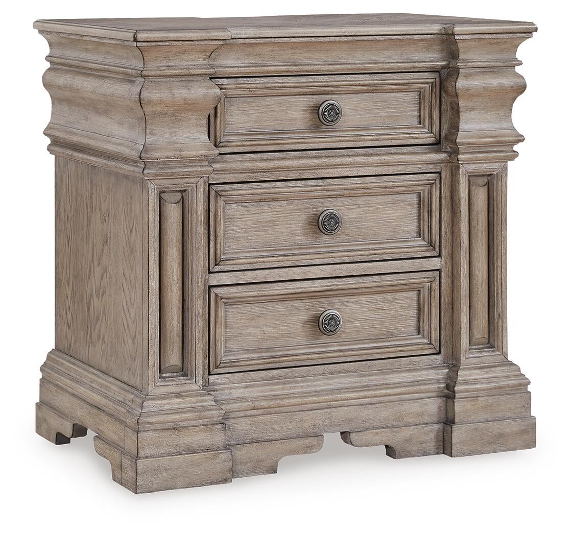 Blairhurst Three Drawer Night Stand Signature Design by Ashley®