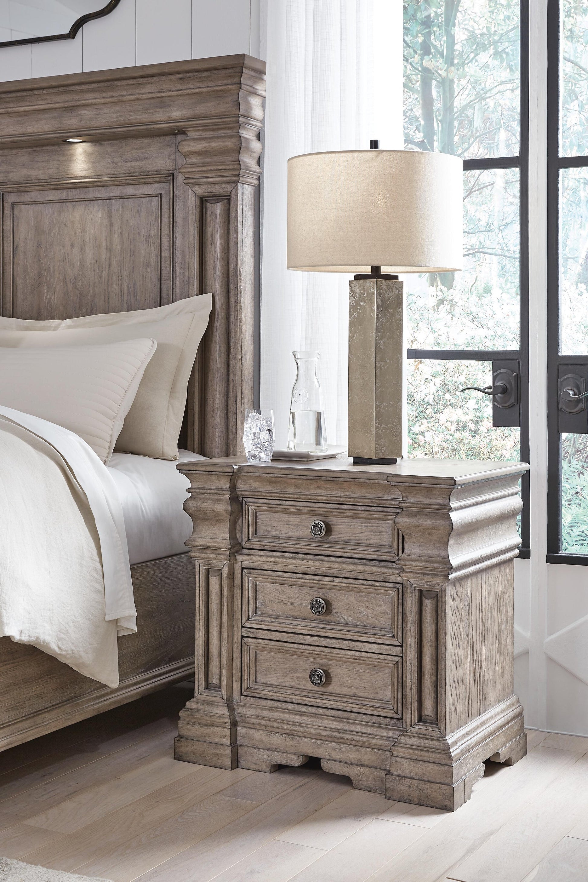 Blairhurst Three Drawer Night Stand Signature Design by Ashley®