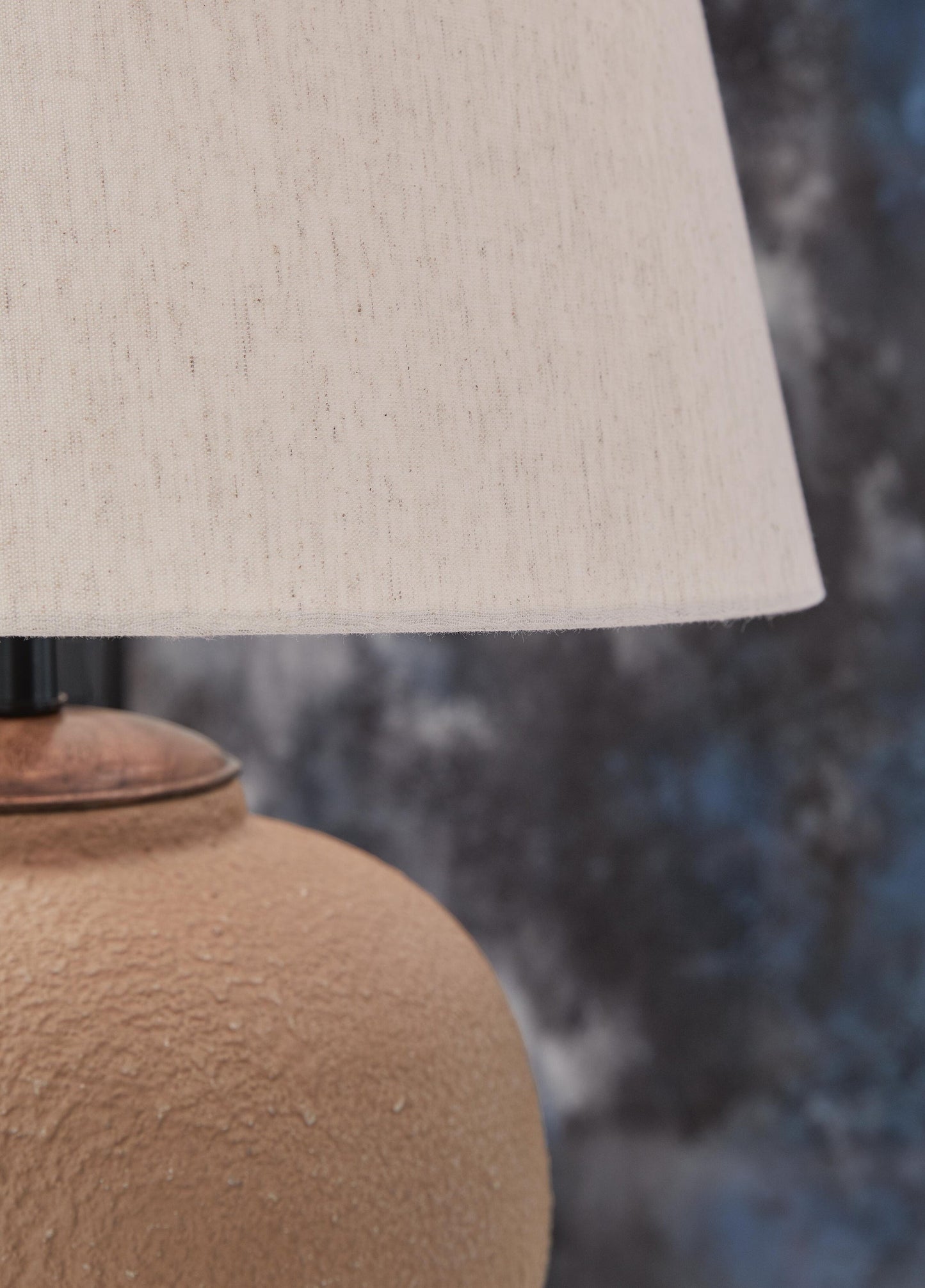 Scantor Metal Table Lamp (1/CN) Signature Design by Ashley®