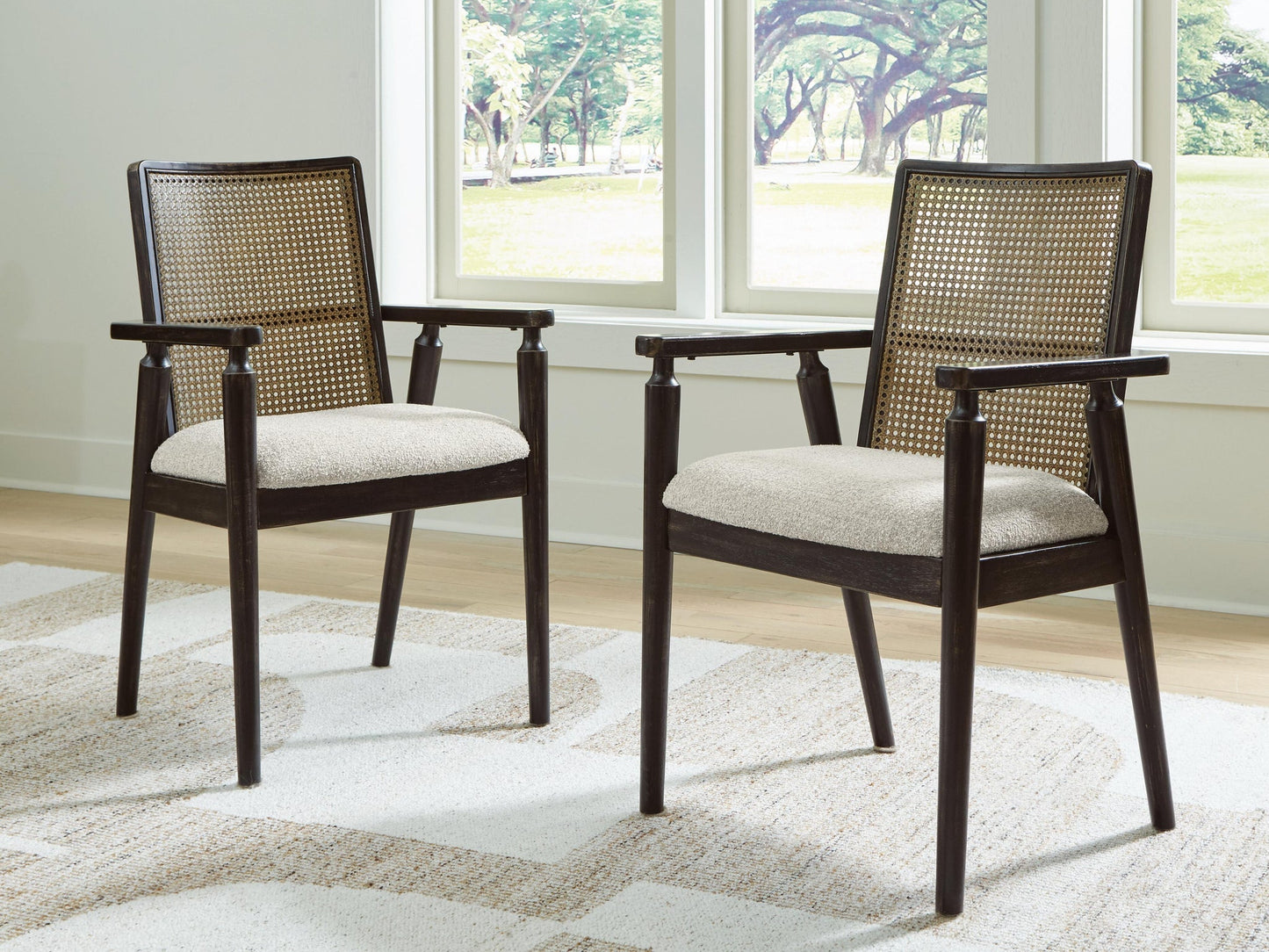 Galliden Dining UPH Arm Chair (2/CN) Signature Design by Ashley®