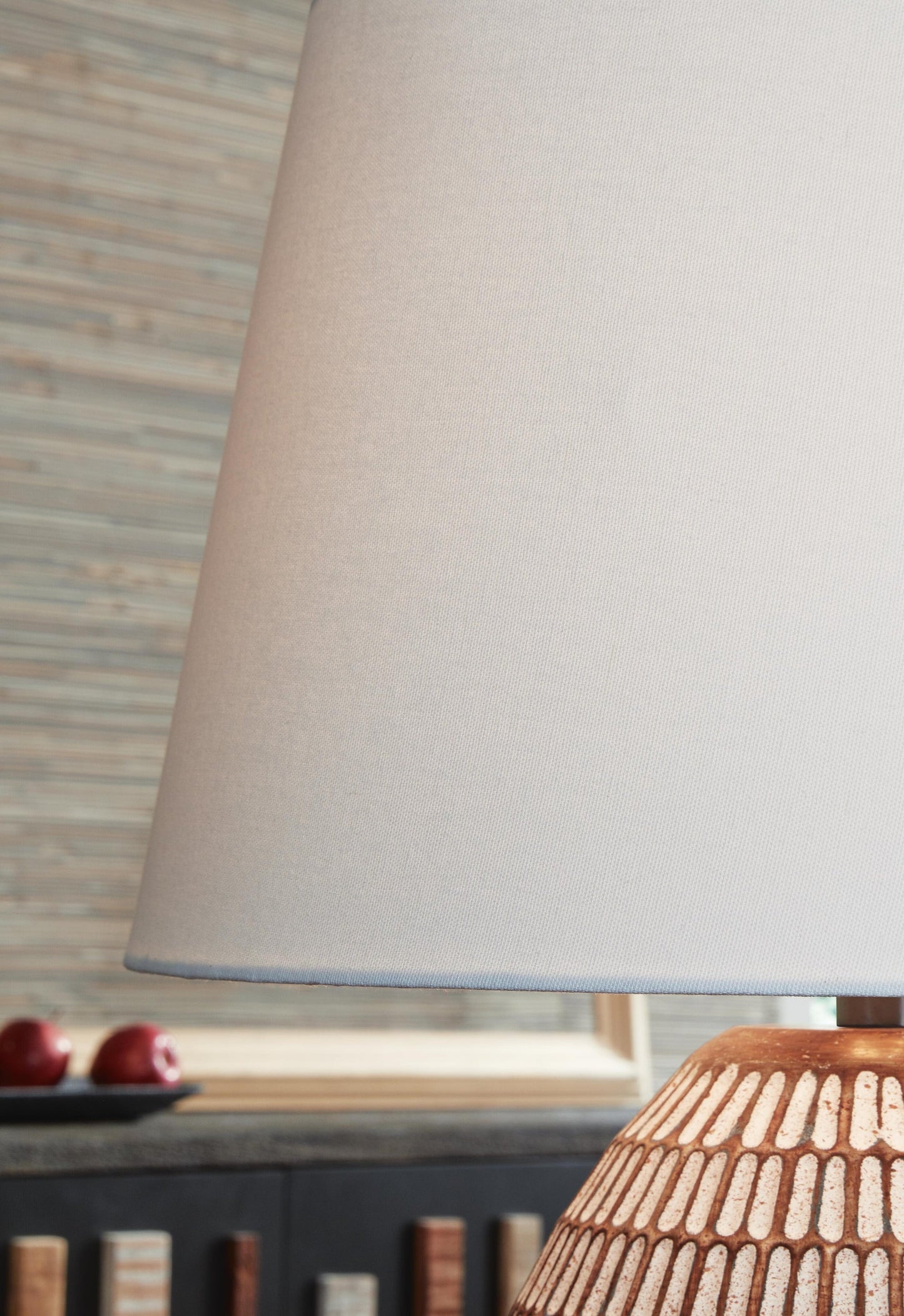 Darrich Metal Table Lamp (1/CN) Signature Design by Ashley®